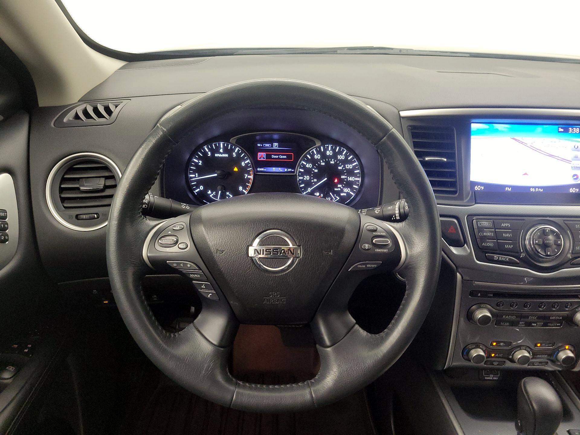 Thumbnail: 2018 Nissan Pathfinder - 10