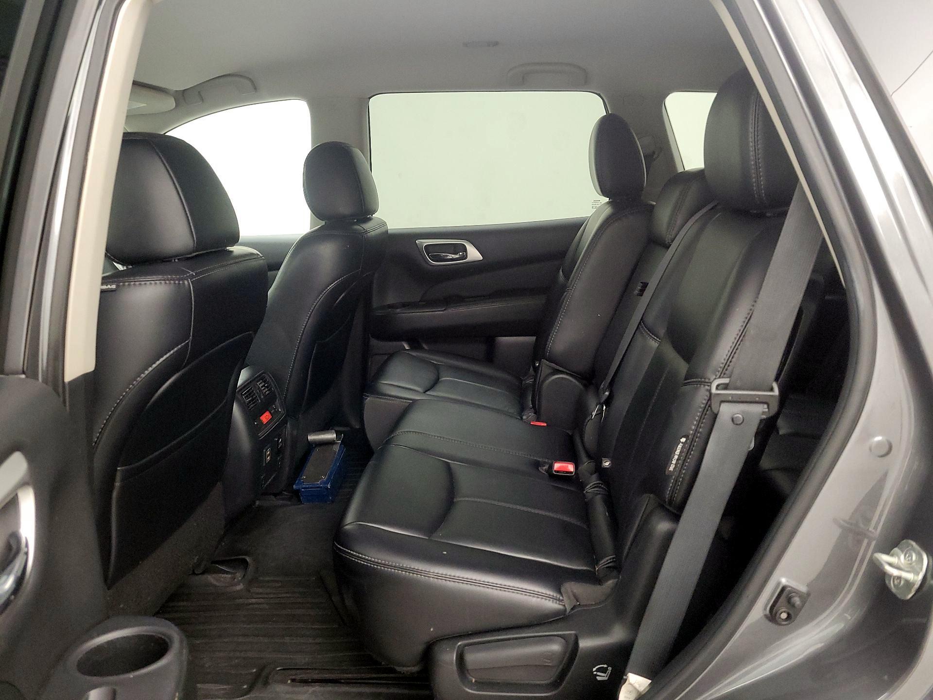 Thumbnail: 2018 Nissan Pathfinder - 19