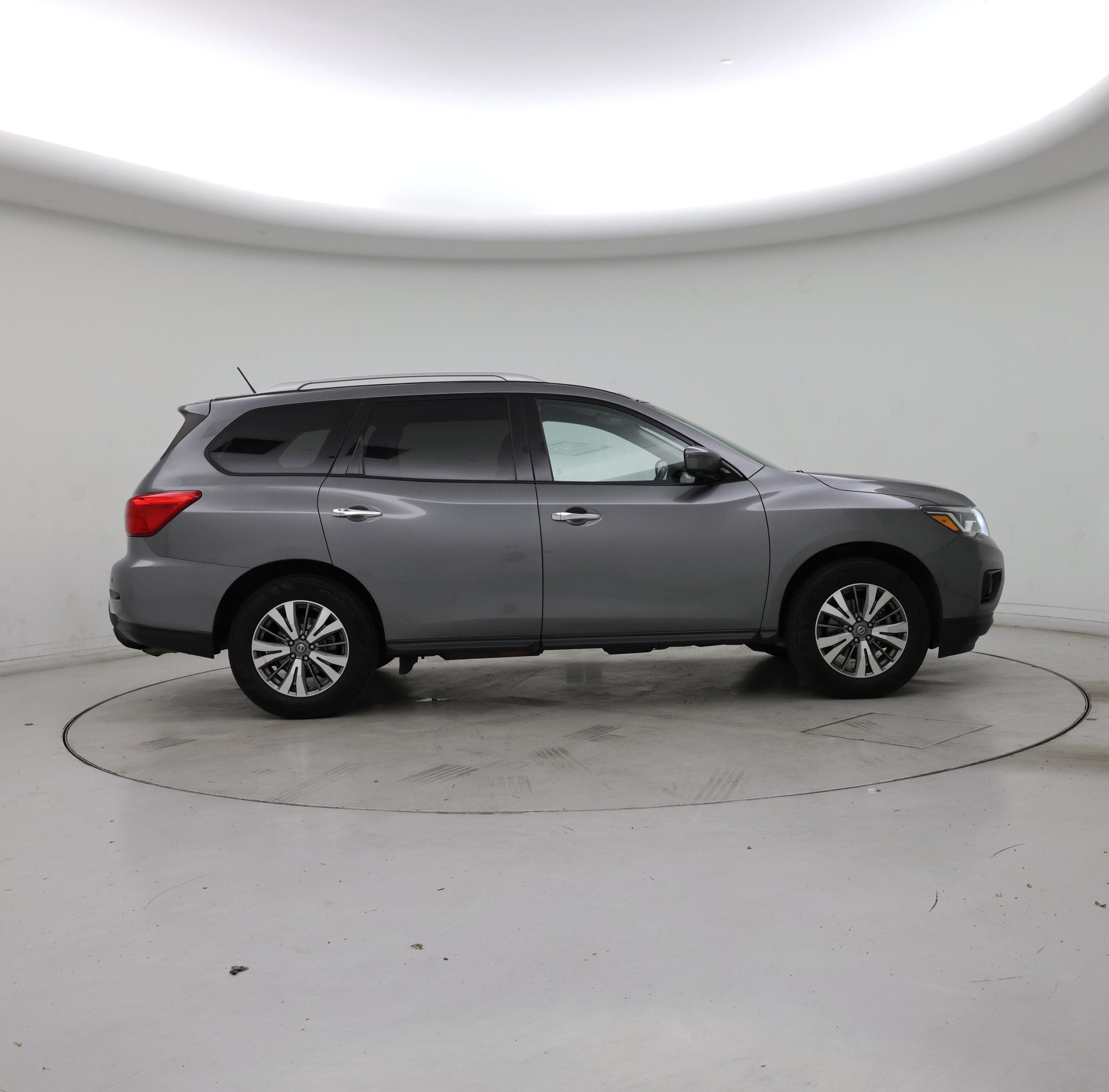 Thumbnail: 2018 Nissan Pathfinder - 7