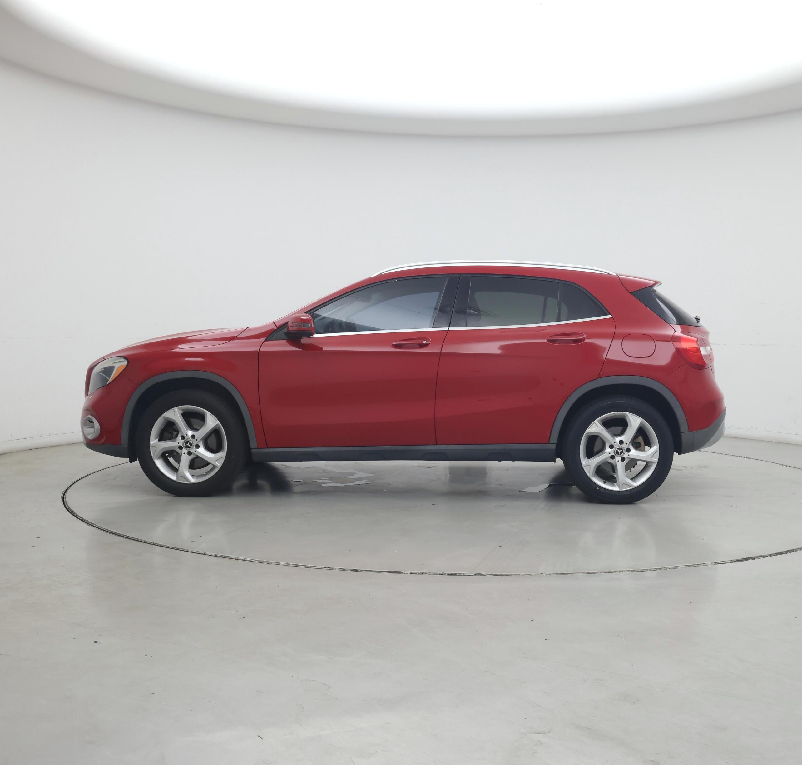 Thumbnail: 2018 Mercedes-Benz GLA - 3