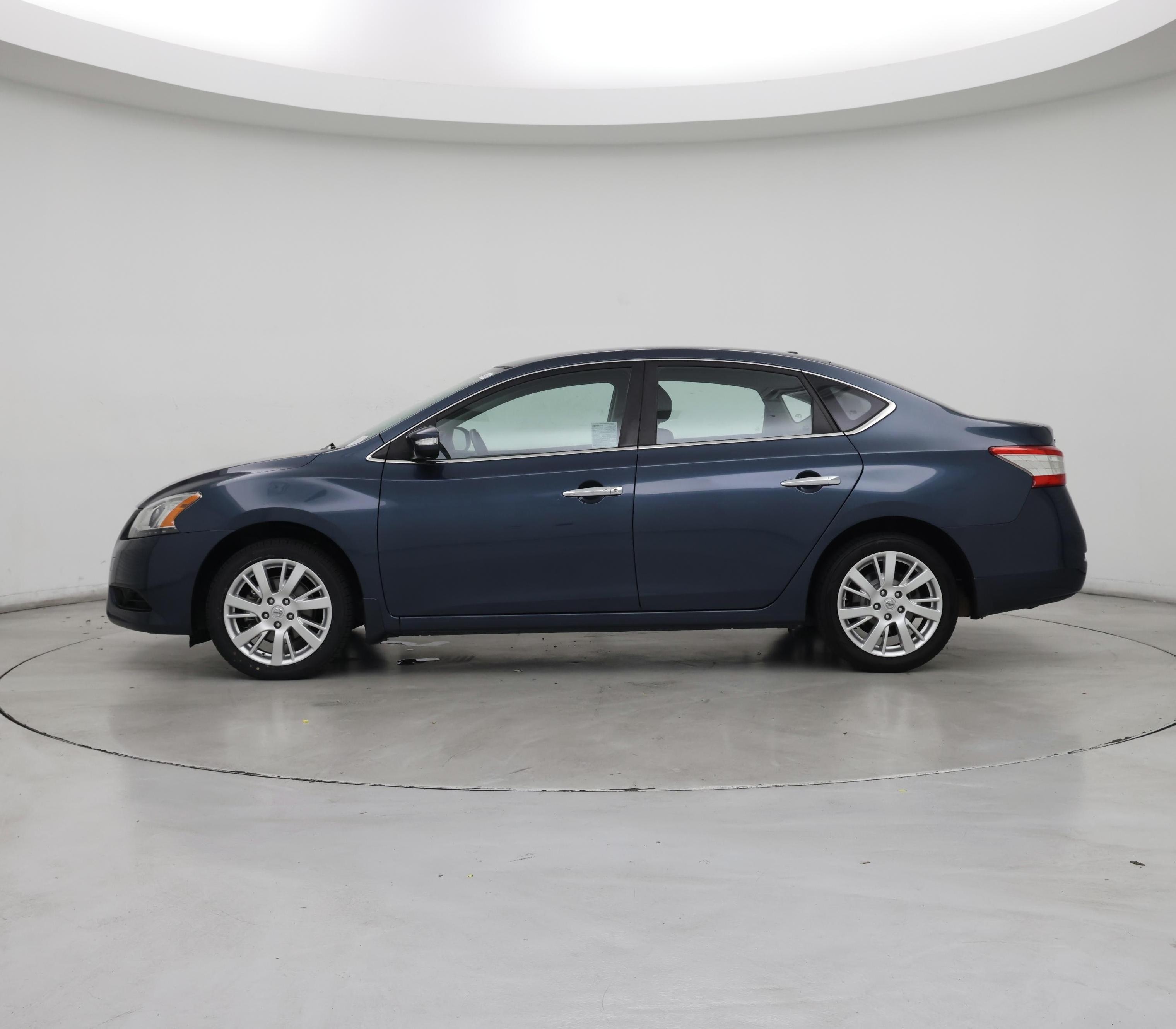 Thumbnail: 2015 Nissan Sentra - 3