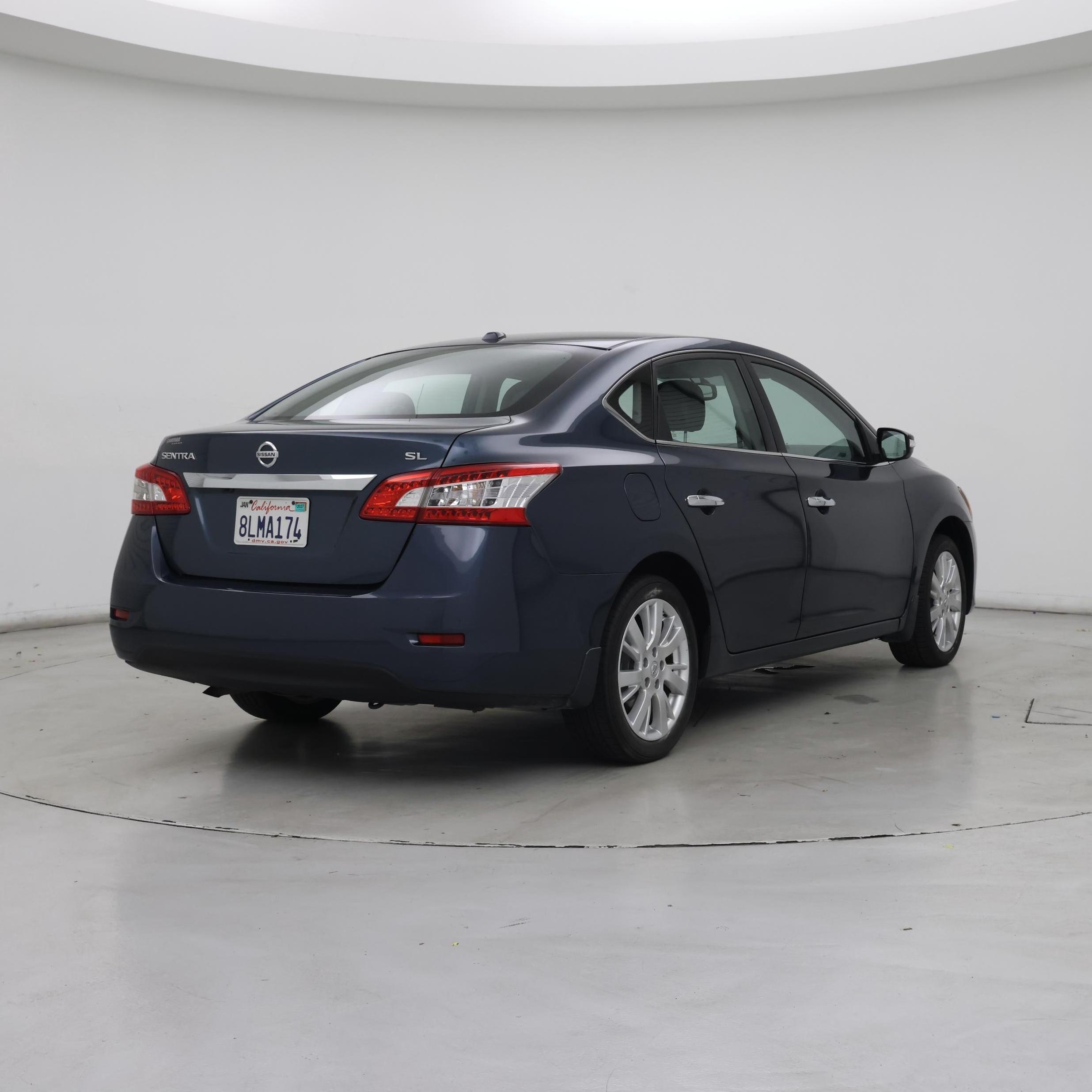 Thumbnail: 2015 Nissan Sentra - 8