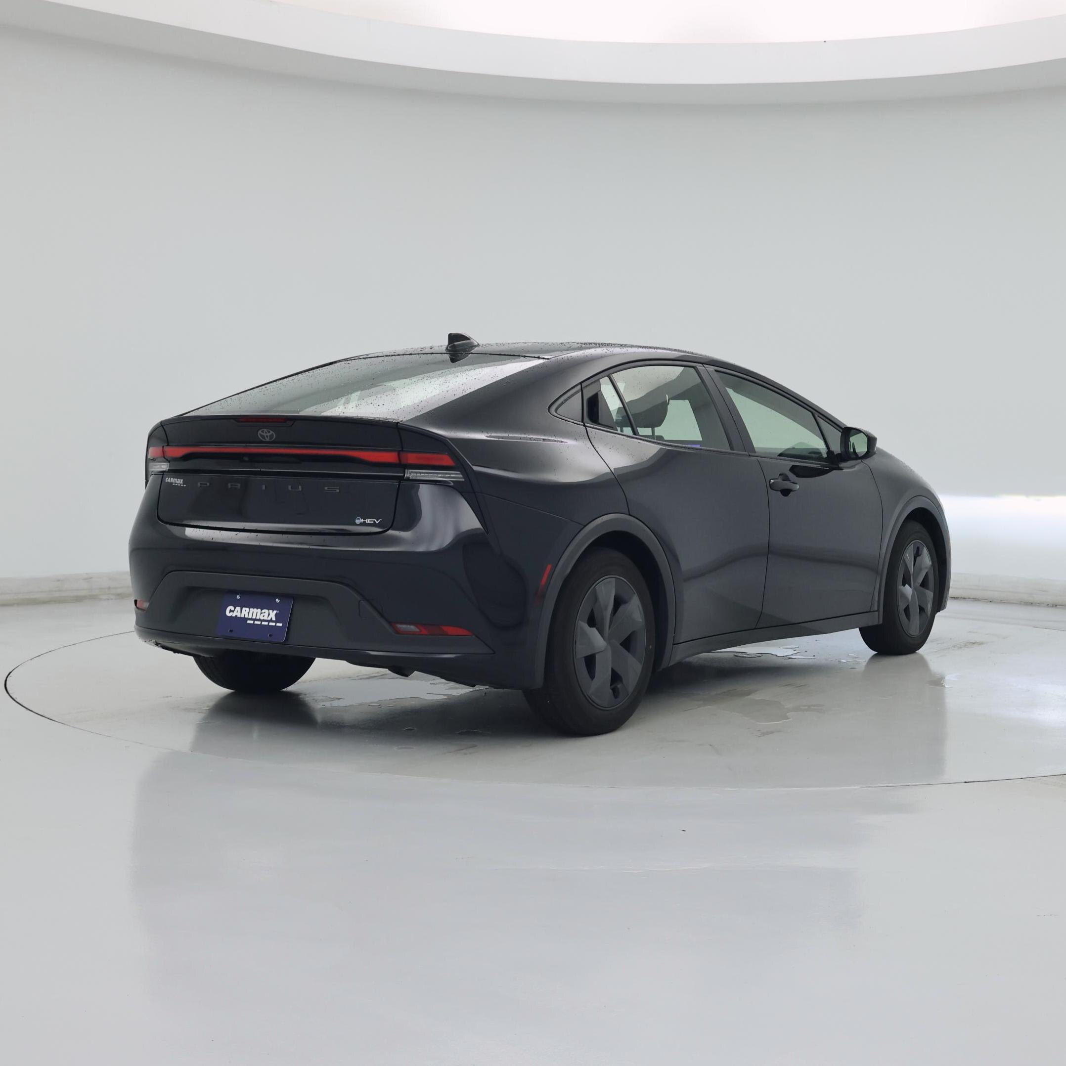 Thumbnail: 2024 Toyota Prius - 8