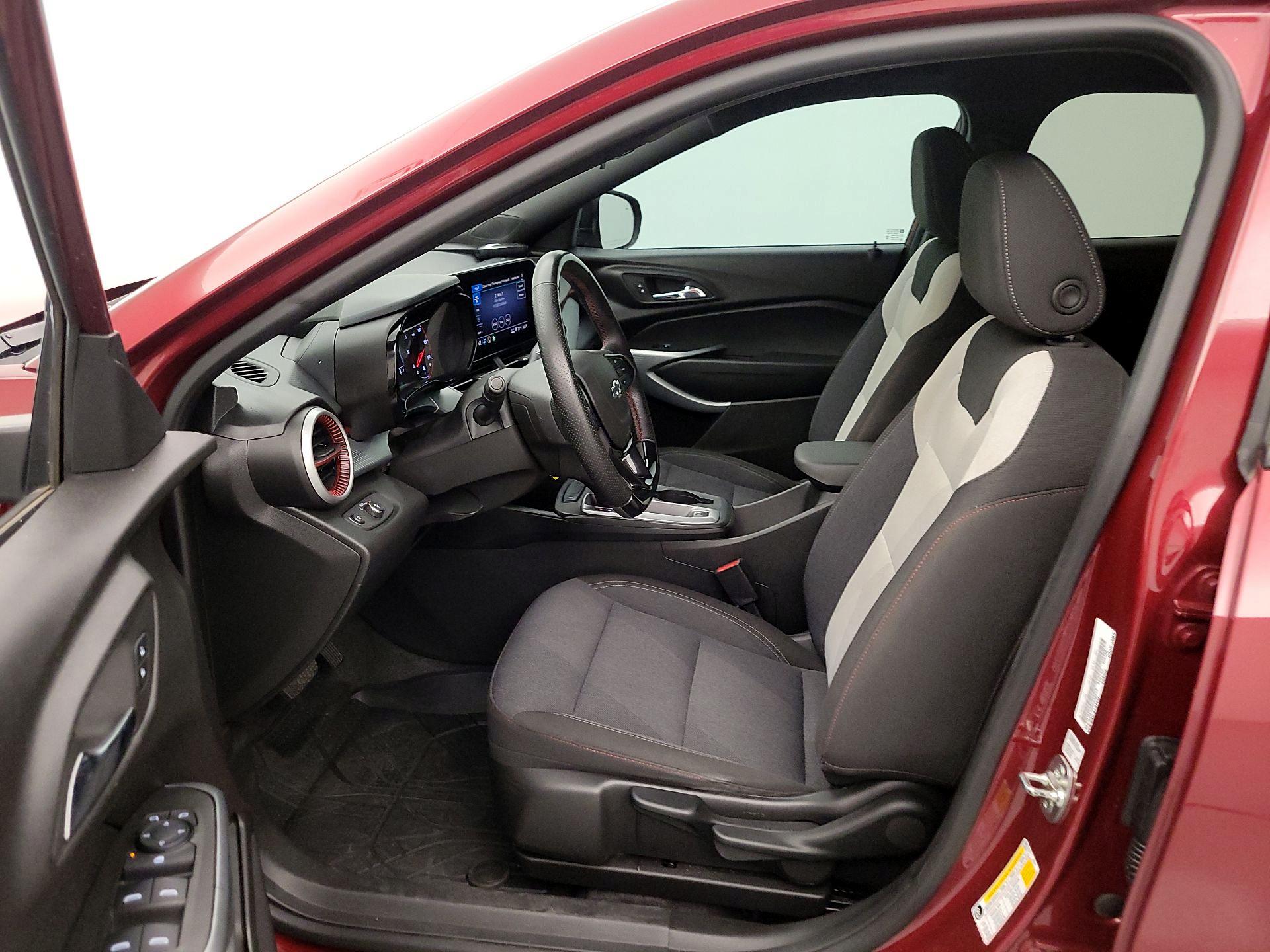 Thumbnail: 2024 Chevrolet Trax - 11