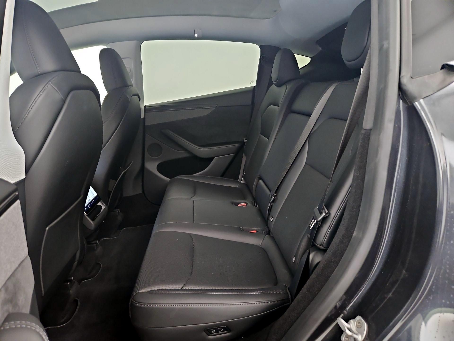 Thumbnail: 2026 Tesla Model Y - 18