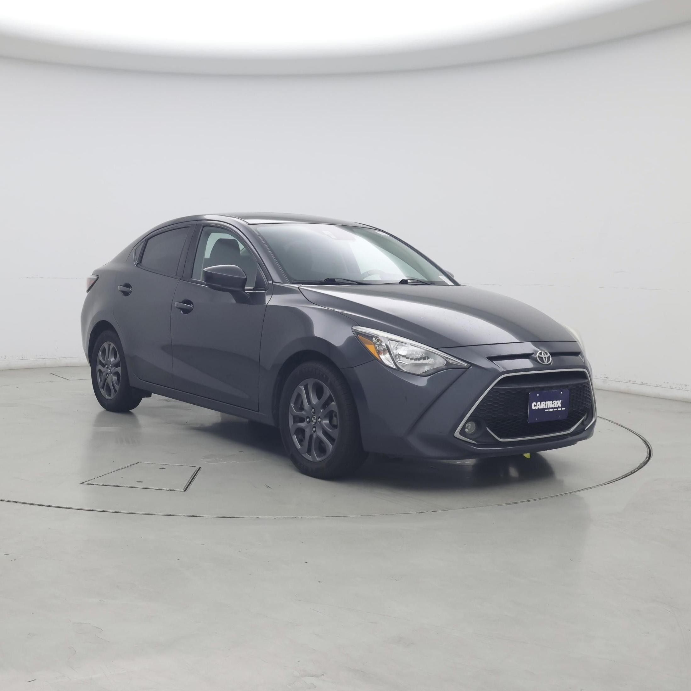 Gray 2019 Toyota Yaris Sedan Front-Wheel Drive Automatic