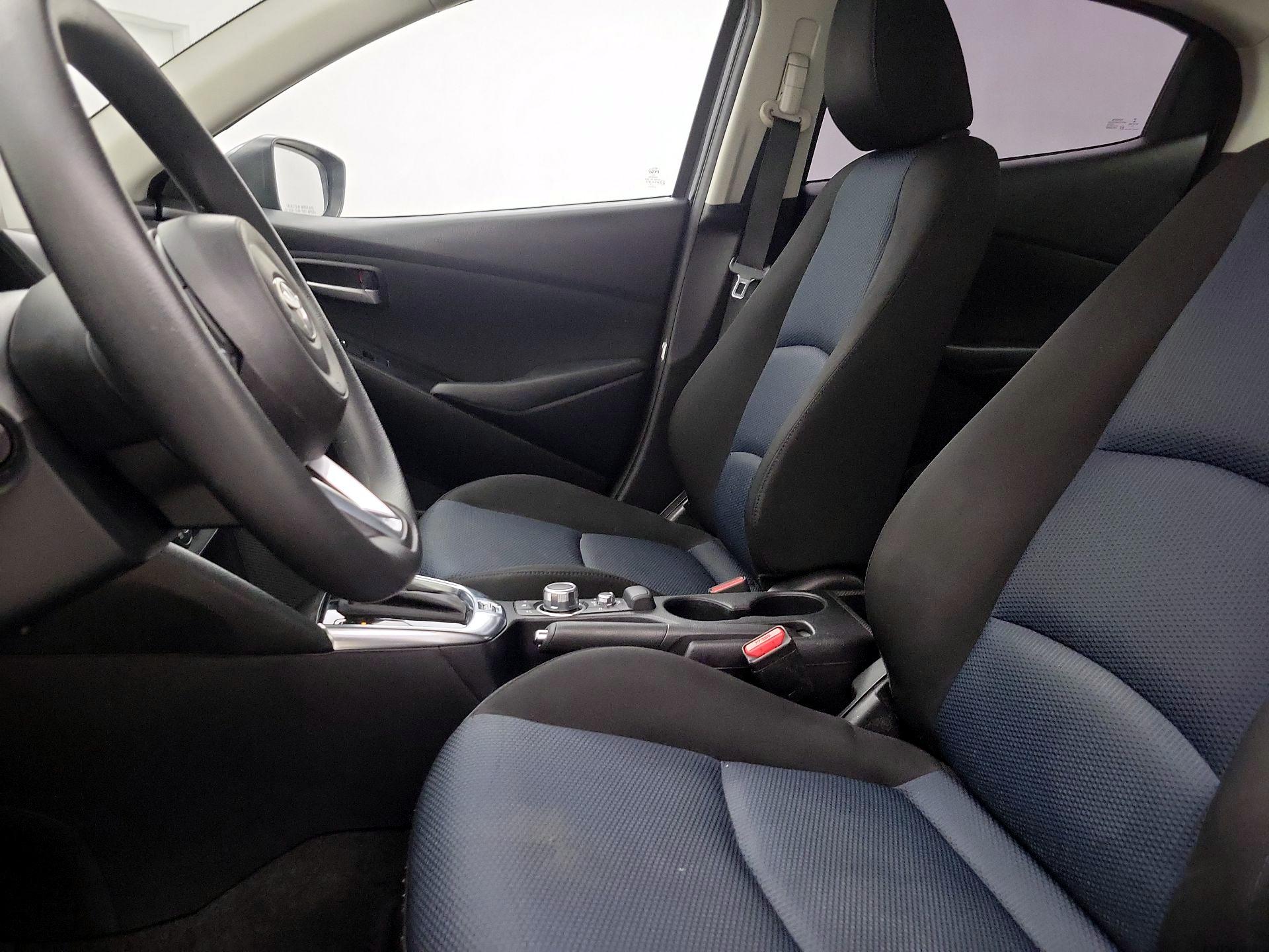 Thumbnail: 2019 Toyota Yaris - 11