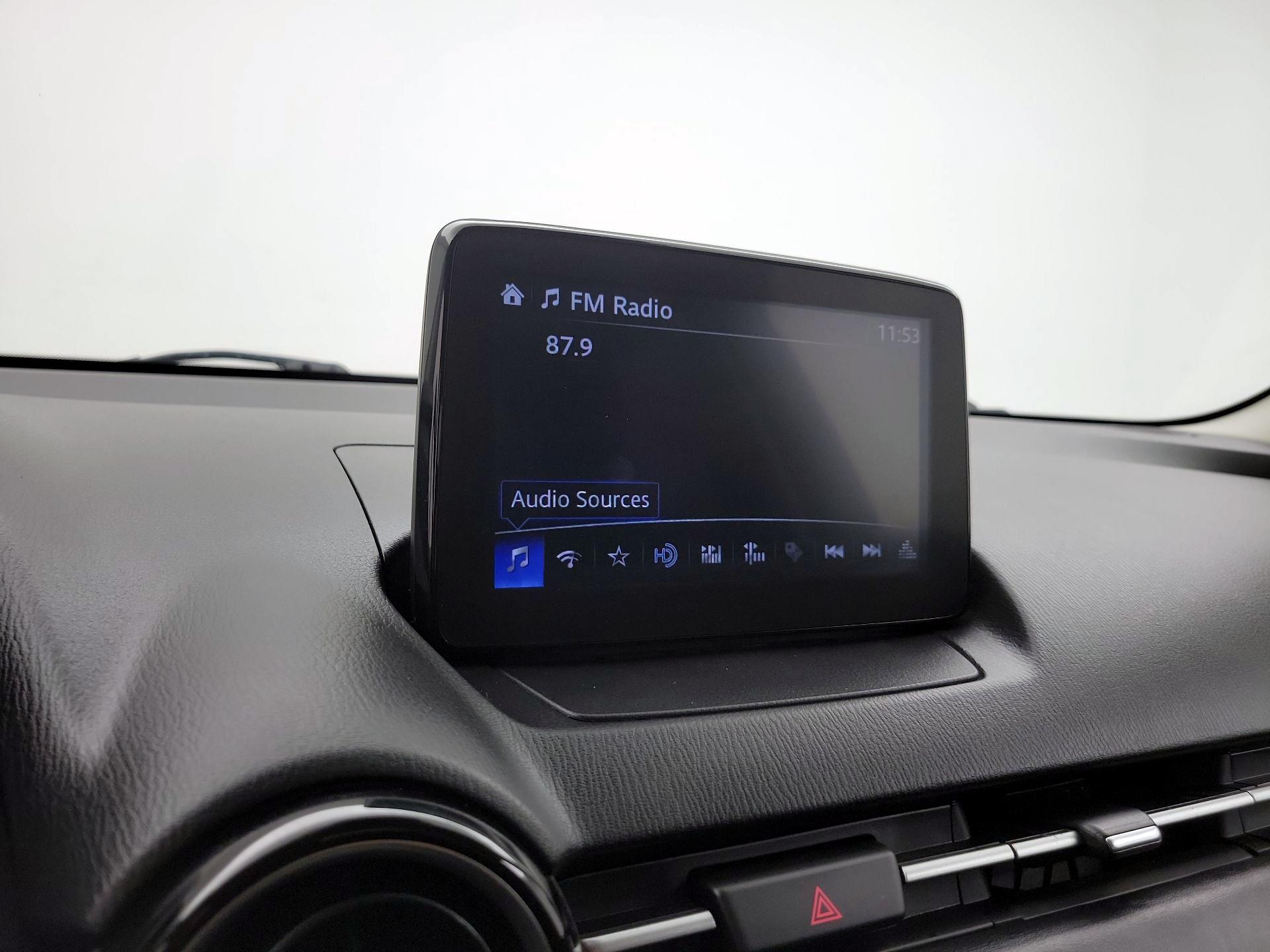 Thumbnail: 2019 Toyota Yaris - 15