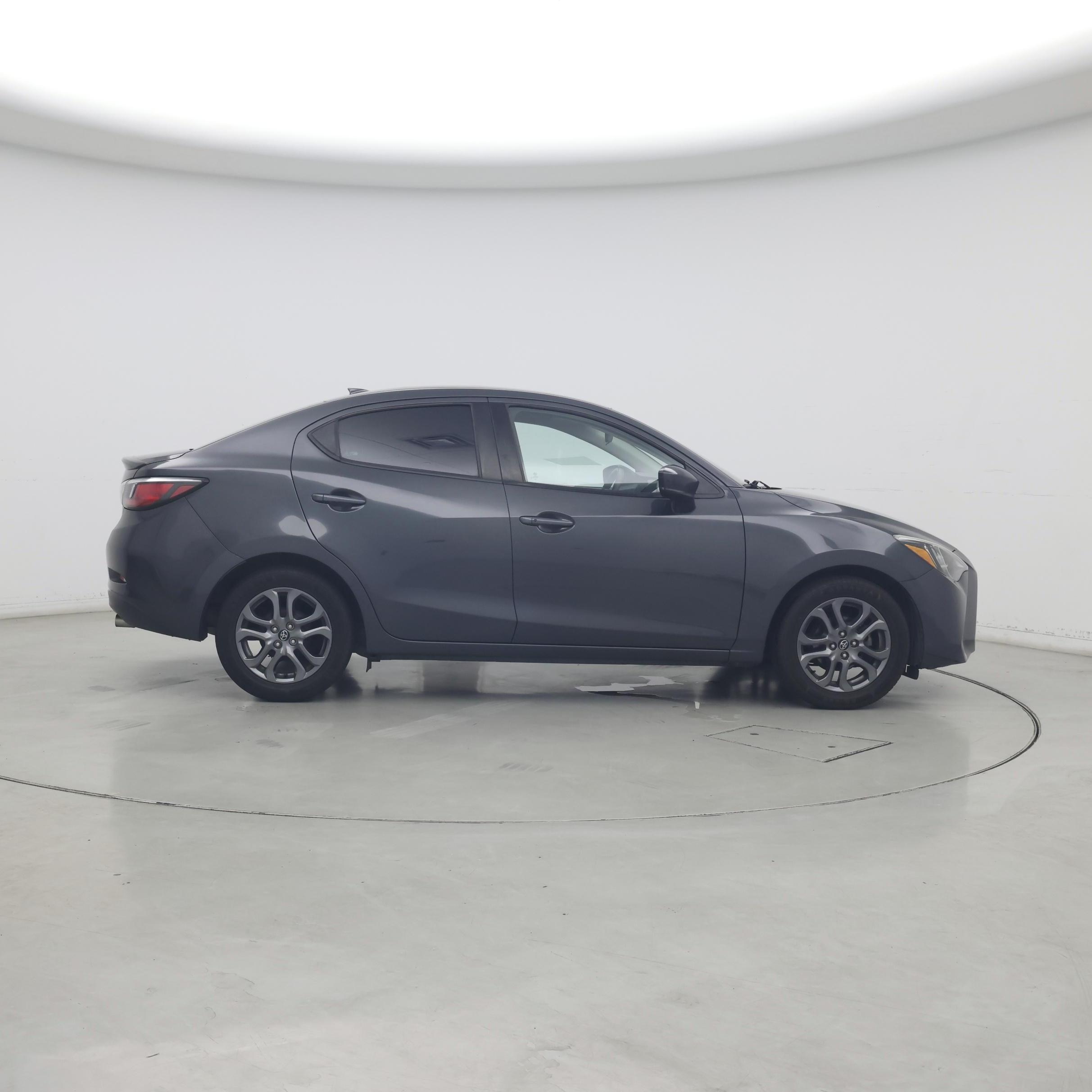 Thumbnail: 2019 Toyota Yaris - 7