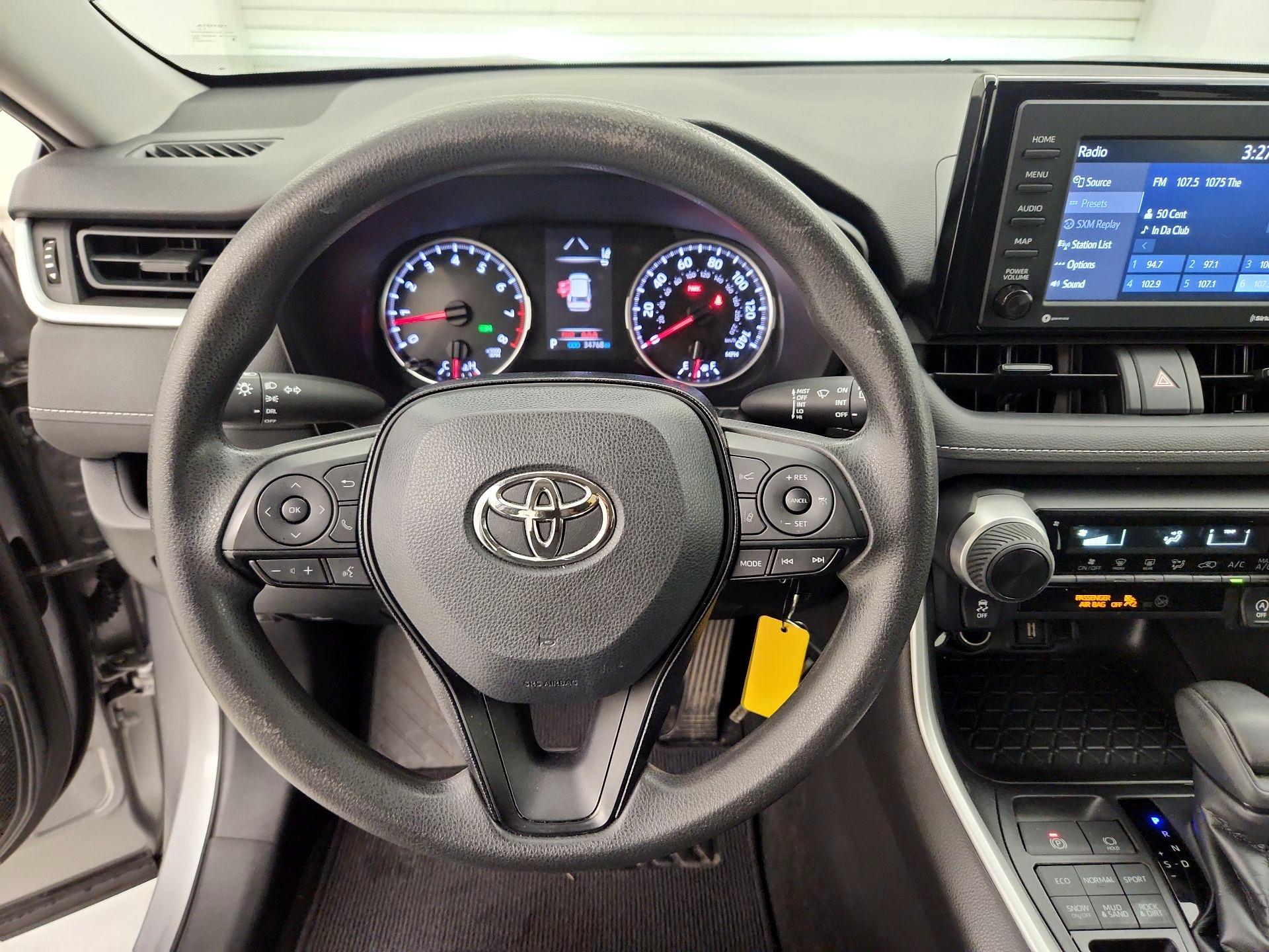 Thumbnail: 2020 Toyota RAV4 - 10