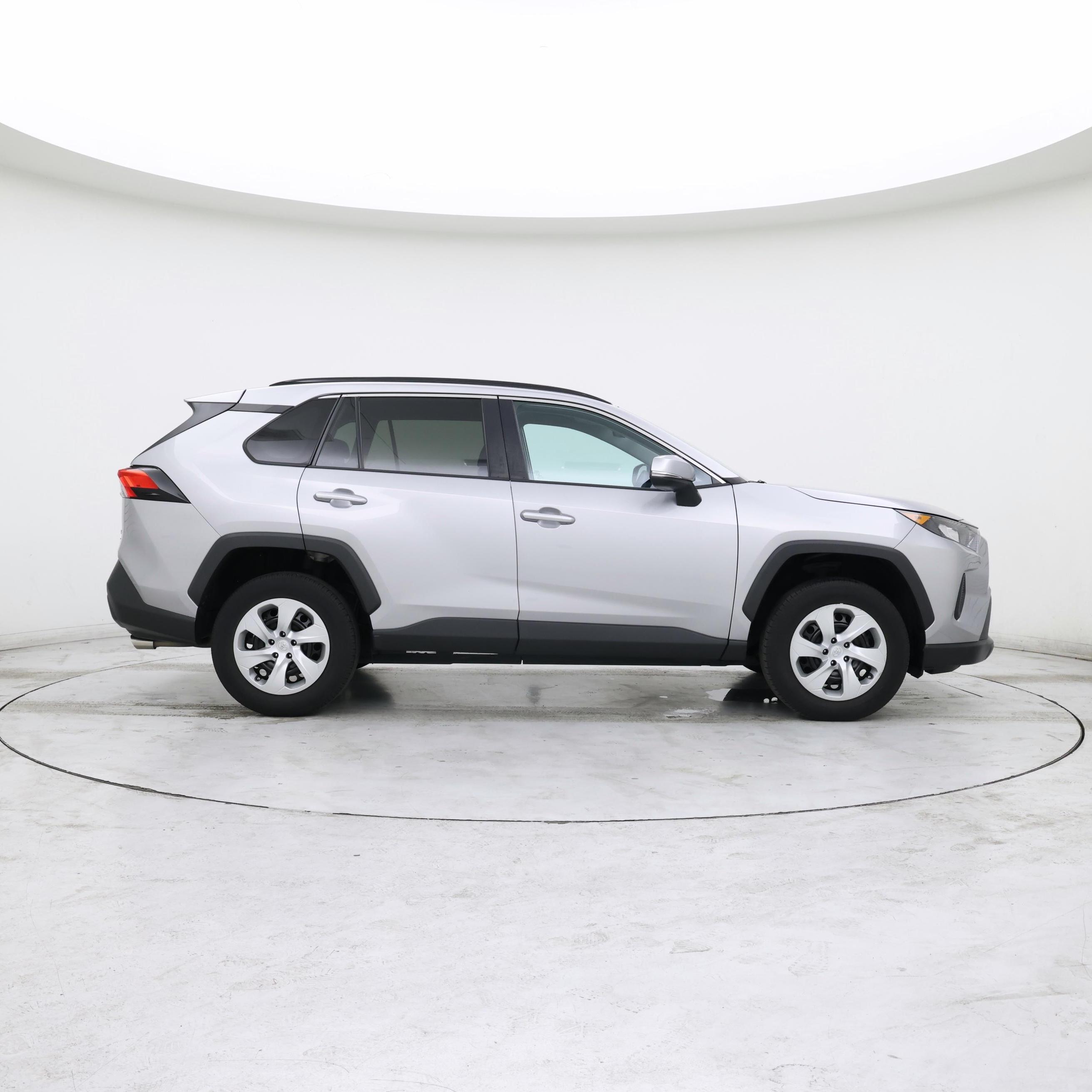 Thumbnail: 2020 Toyota RAV4 - 7