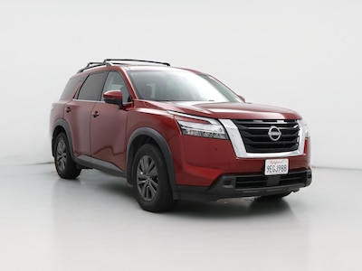 2022 Nissan Pathfinder SV