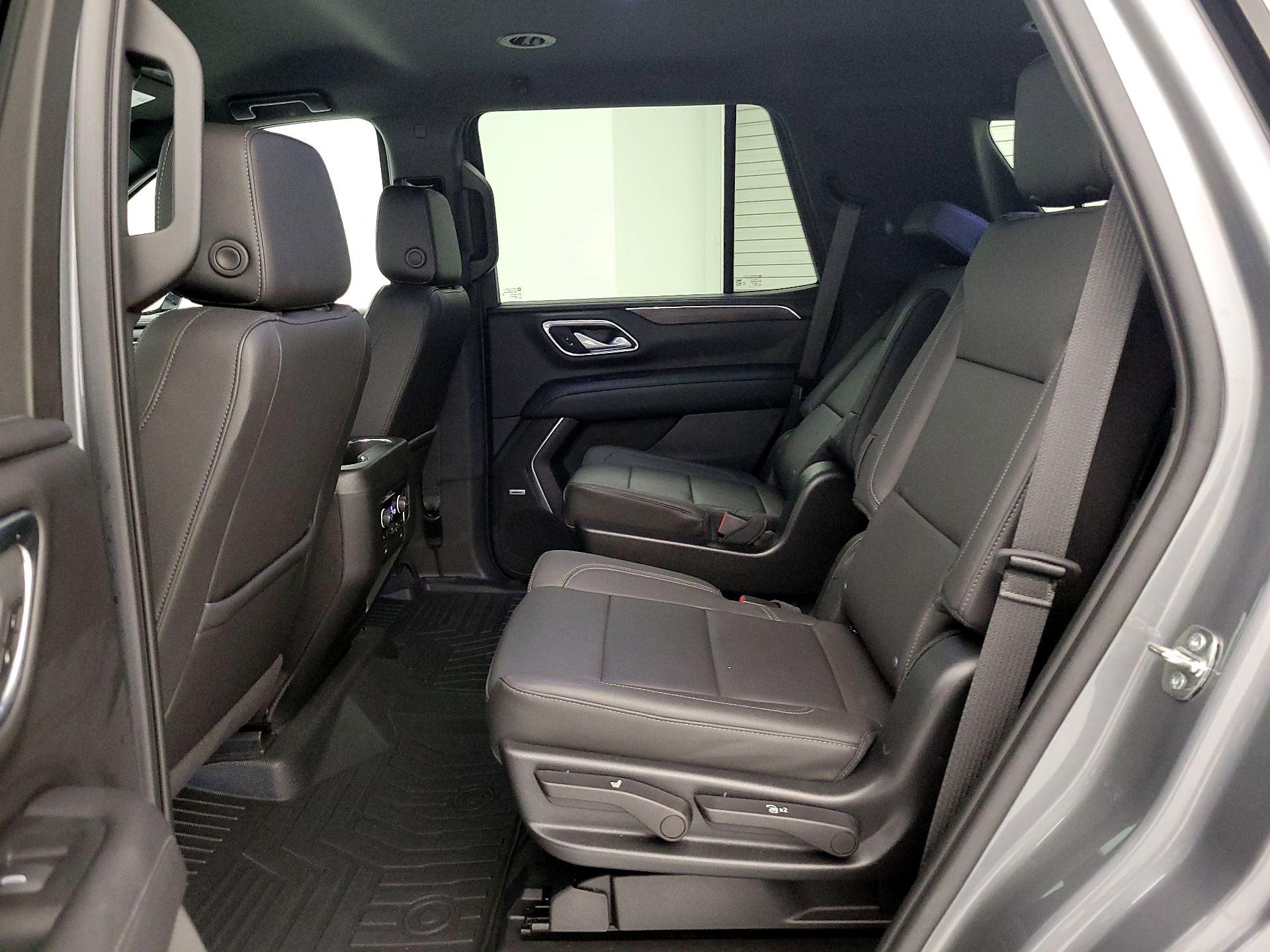 Thumbnail: 2022 Chevrolet Tahoe - 19