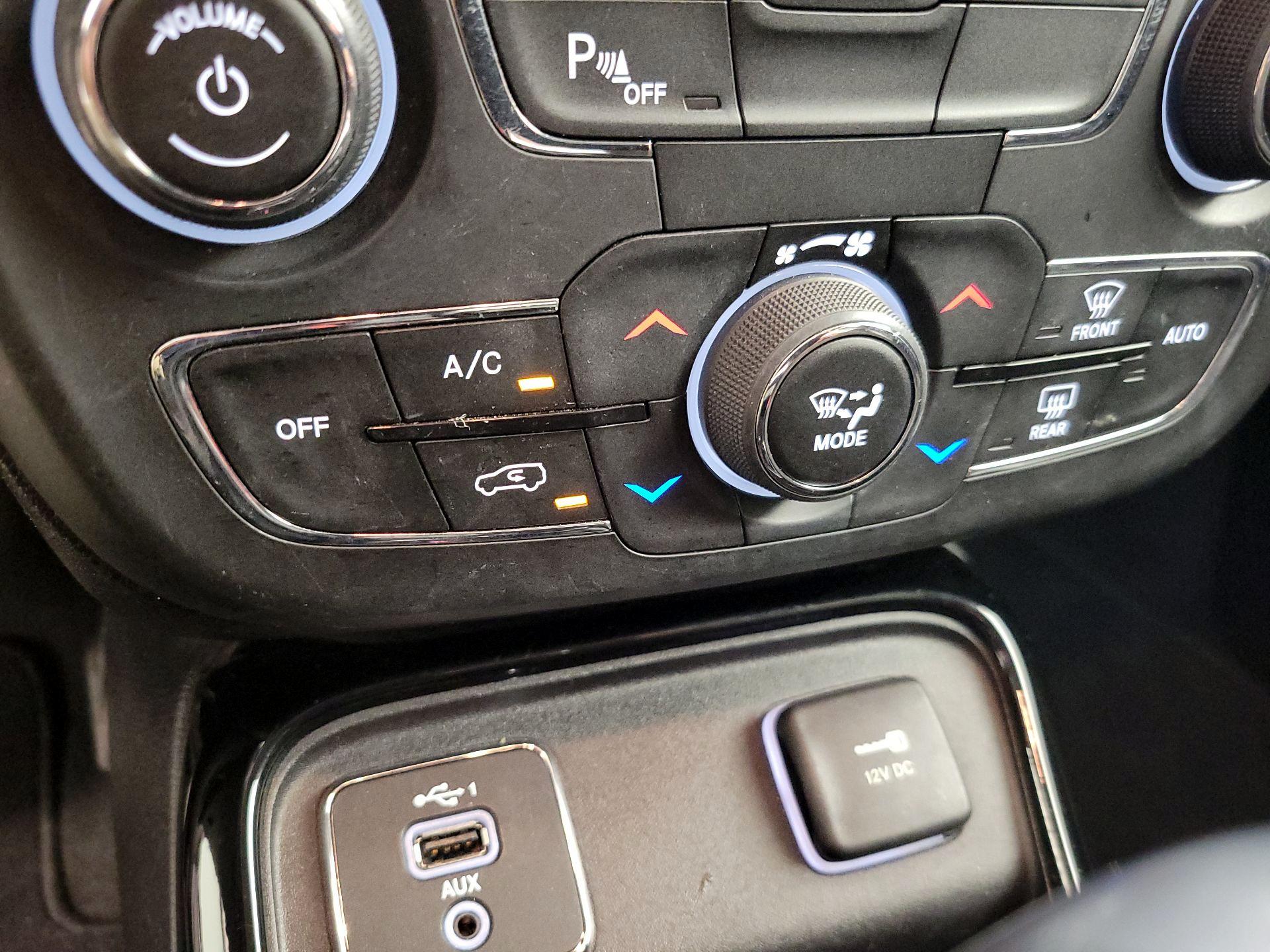 Thumbnail: 2020 Jeep Compass - 16
