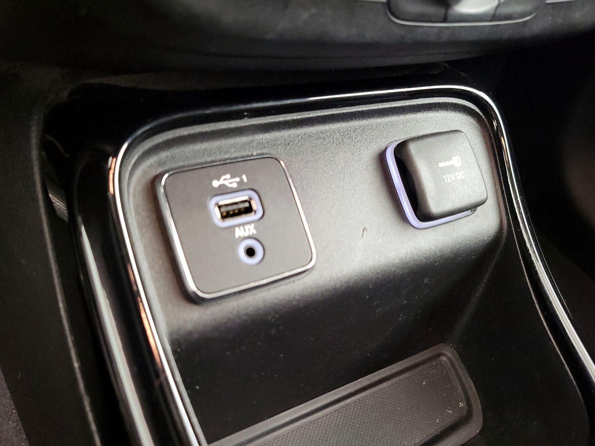 Thumbnail: 2020 Jeep Compass - 18