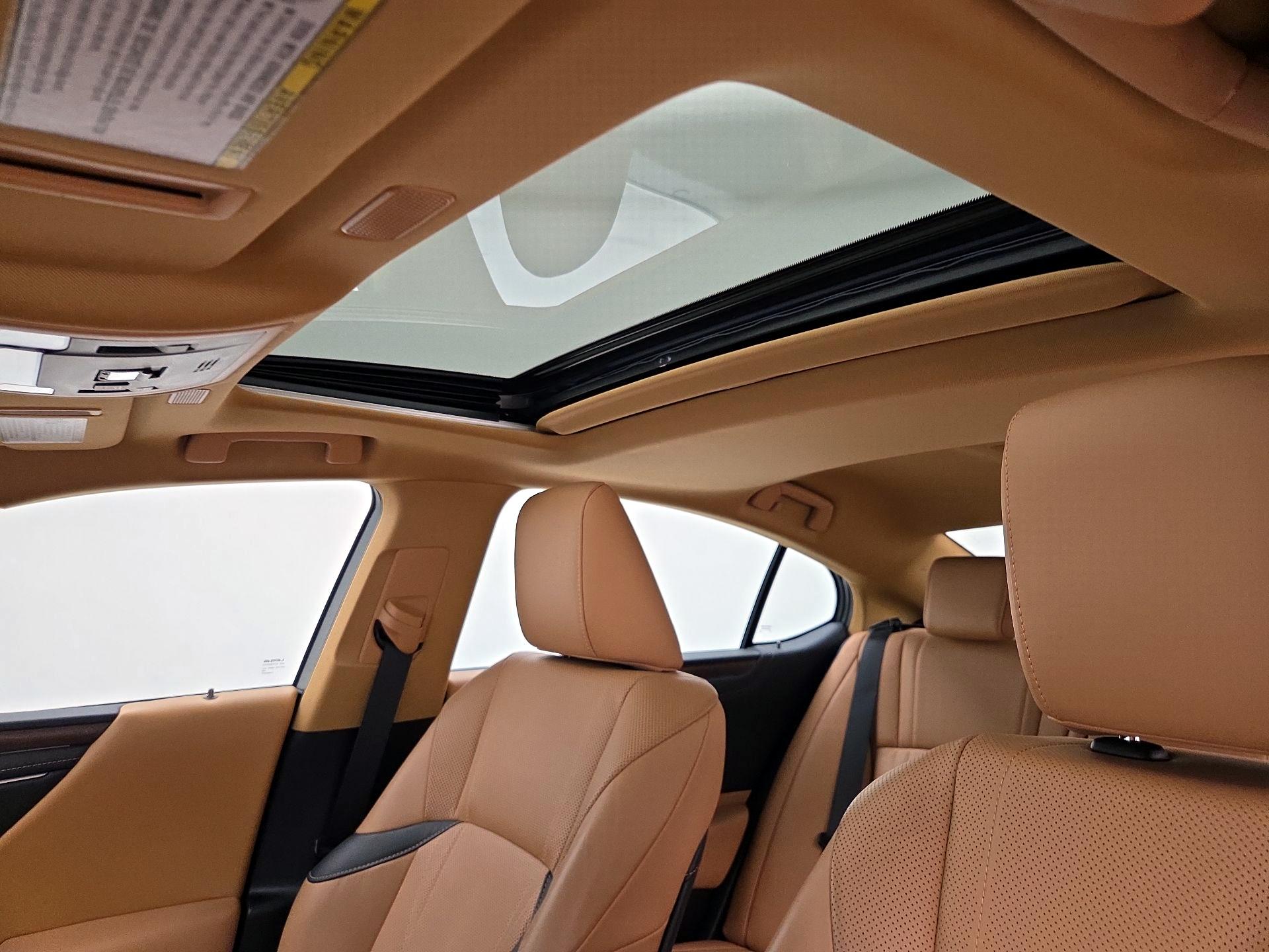 Thumbnail: 2025 Lexus ES - 19