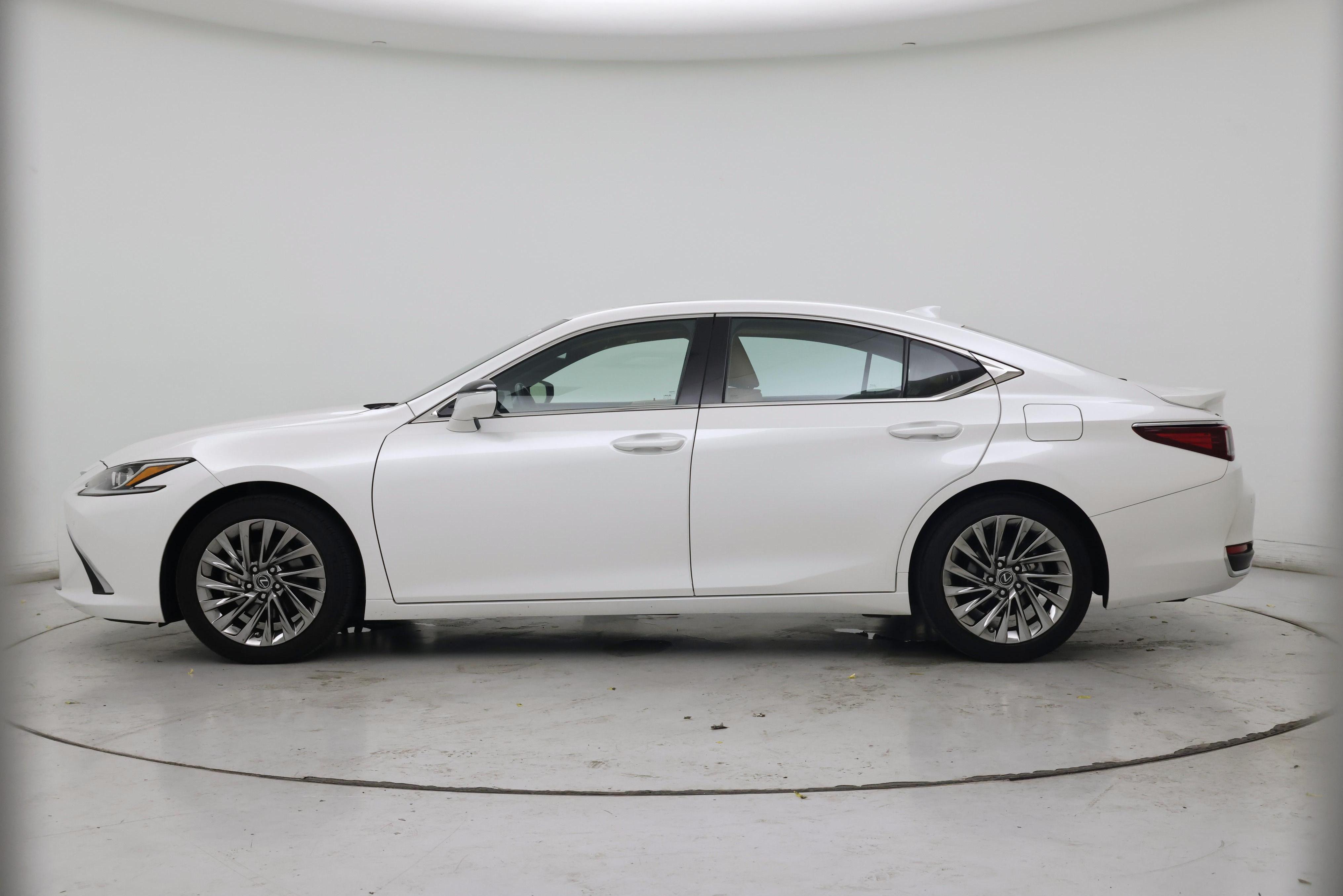 Thumbnail: 2025 Lexus ES - 3