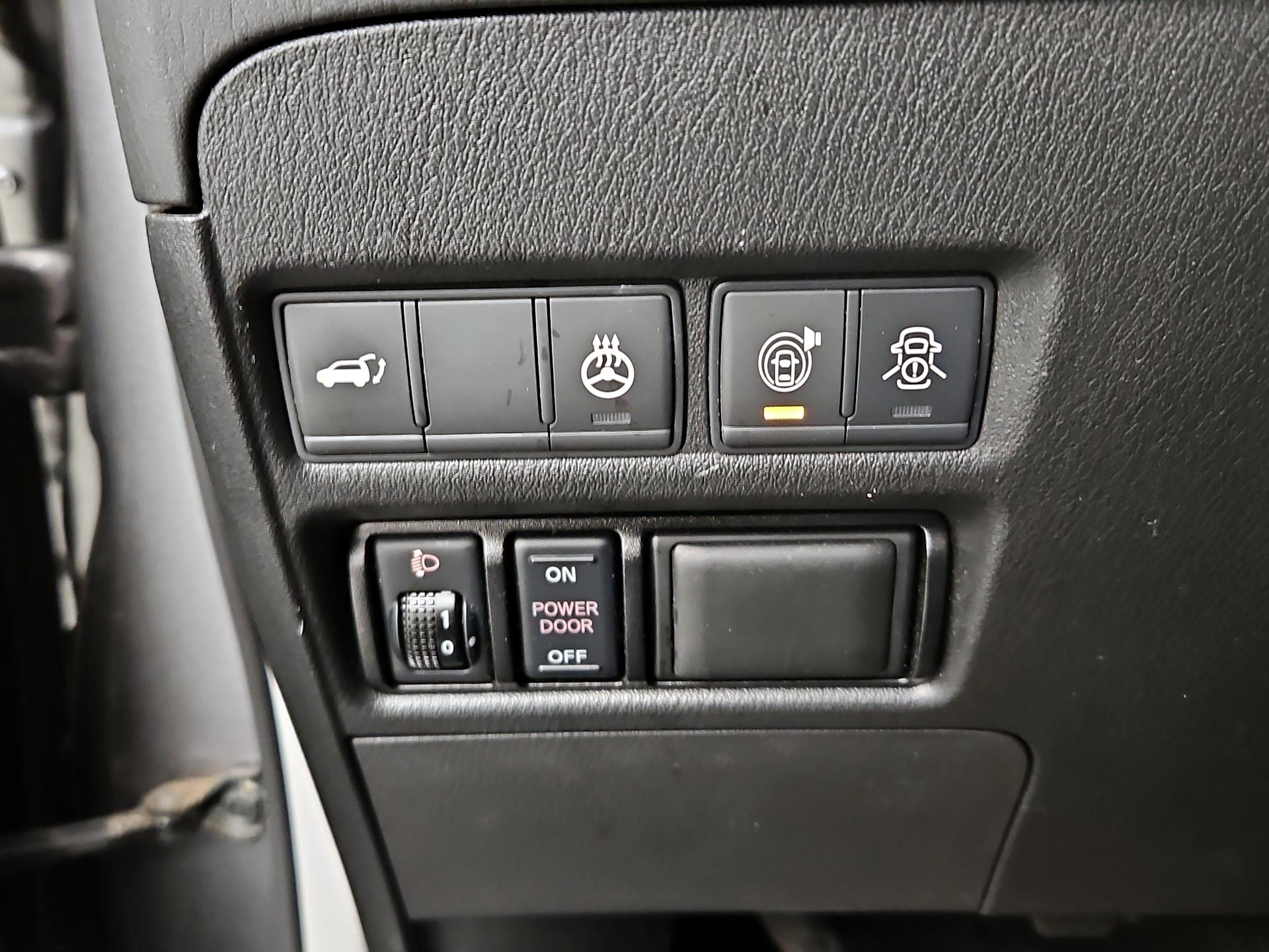 Thumbnail: 2019 Nissan Armada - 13