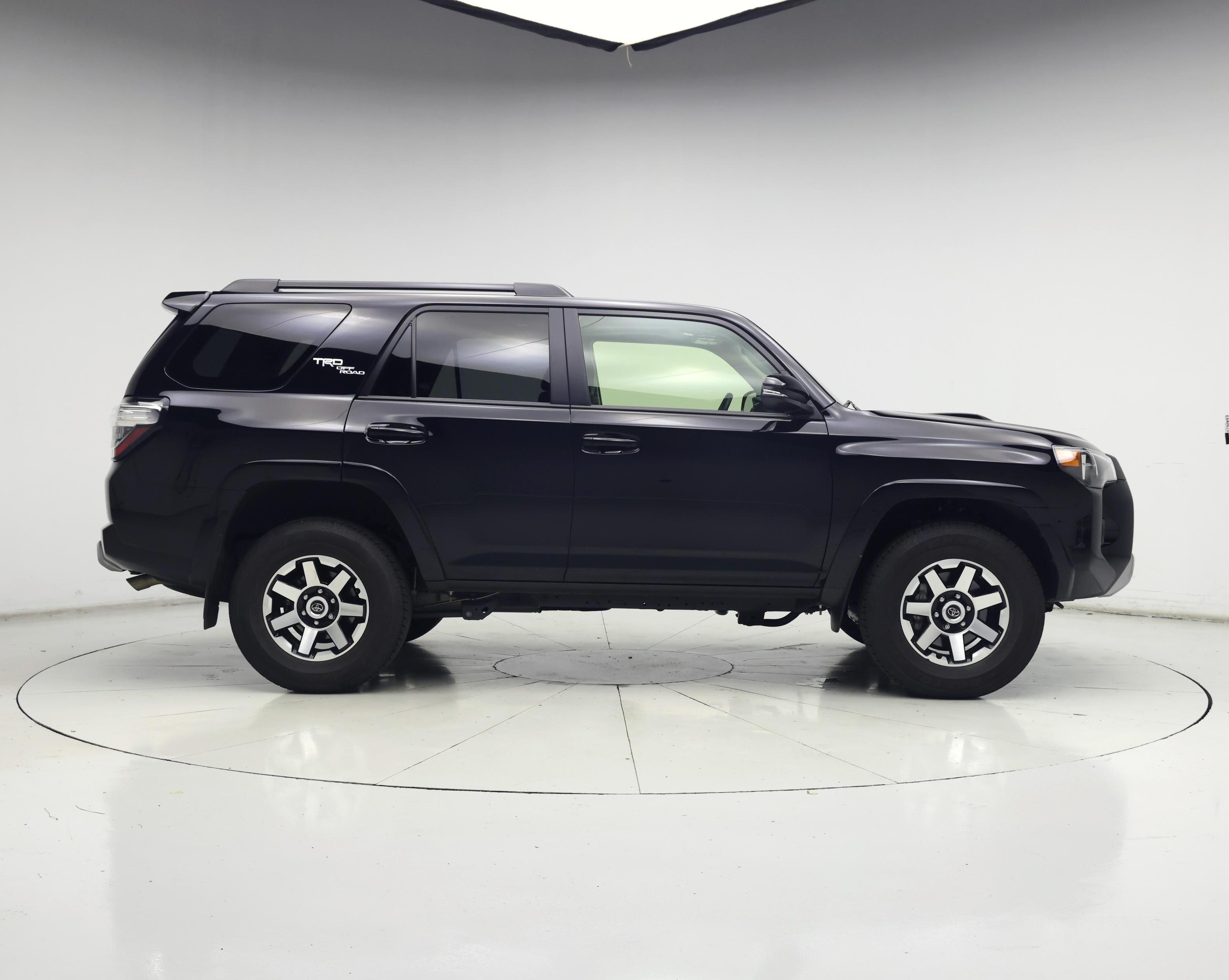 Thumbnail: 2023 Toyota 4Runner - 7
