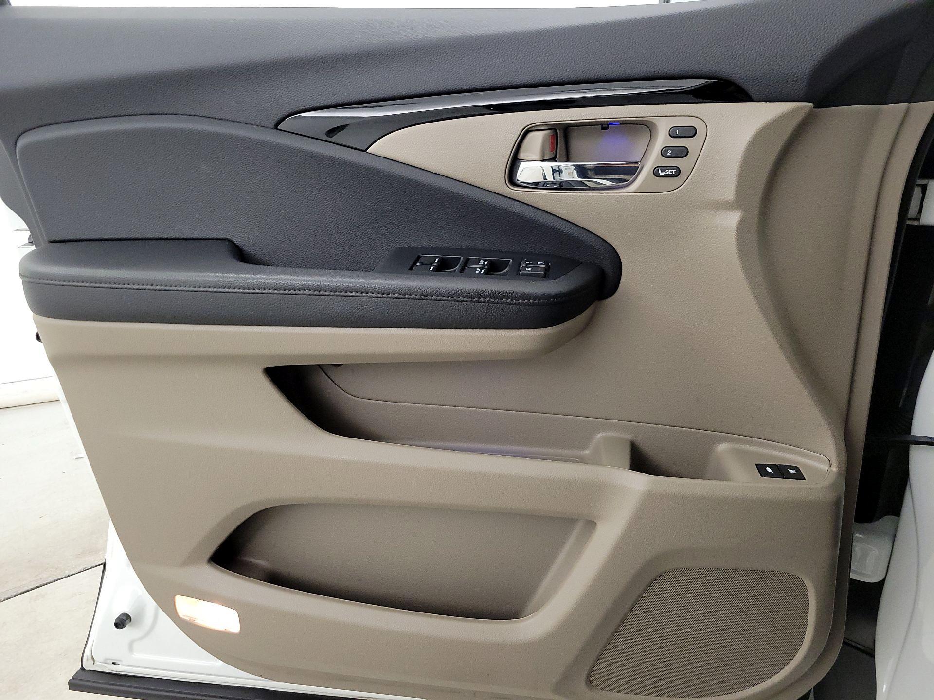 Thumbnail: 2021 Honda Pilot - 12