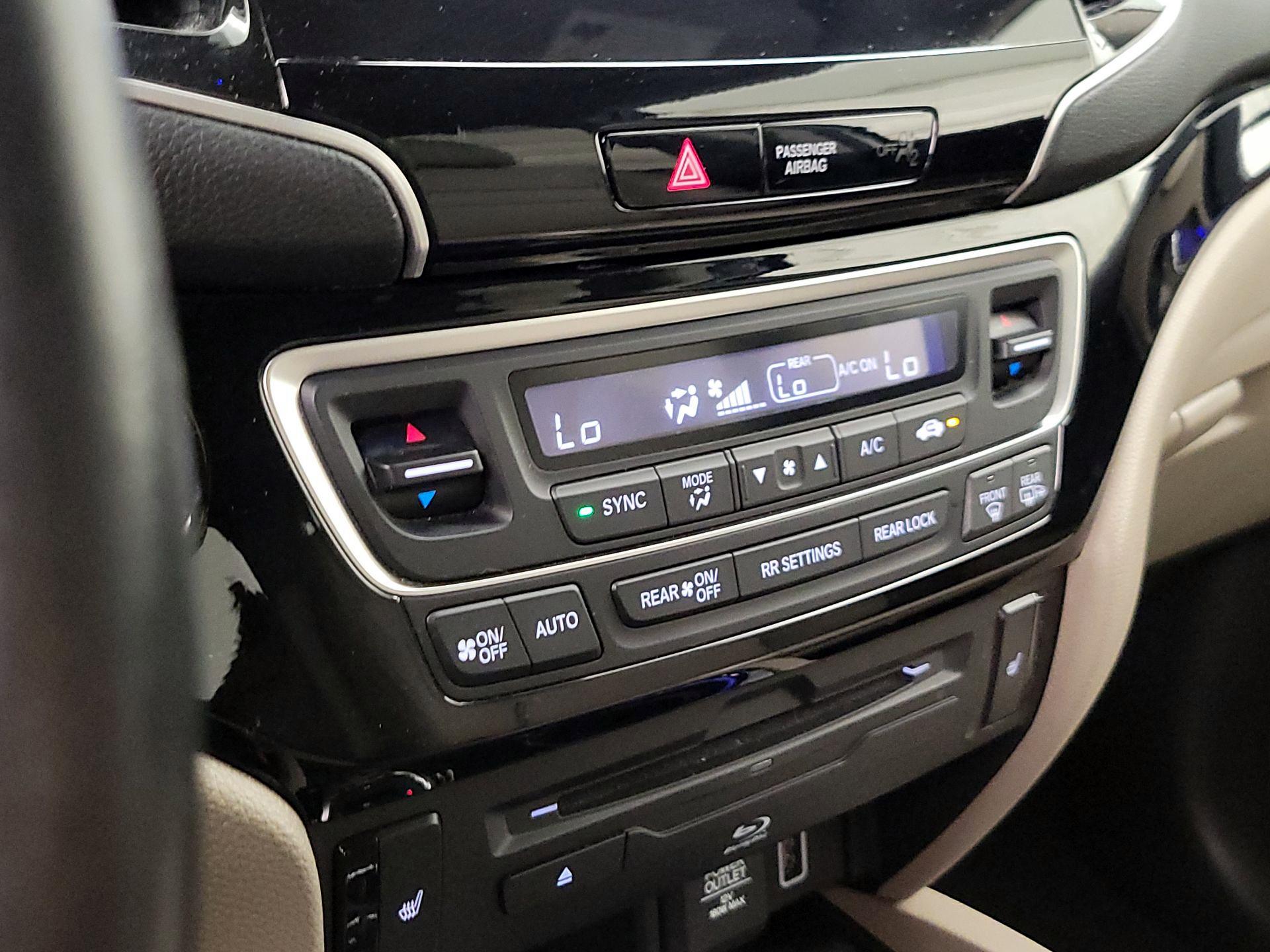 Thumbnail: 2021 Honda Pilot - 16