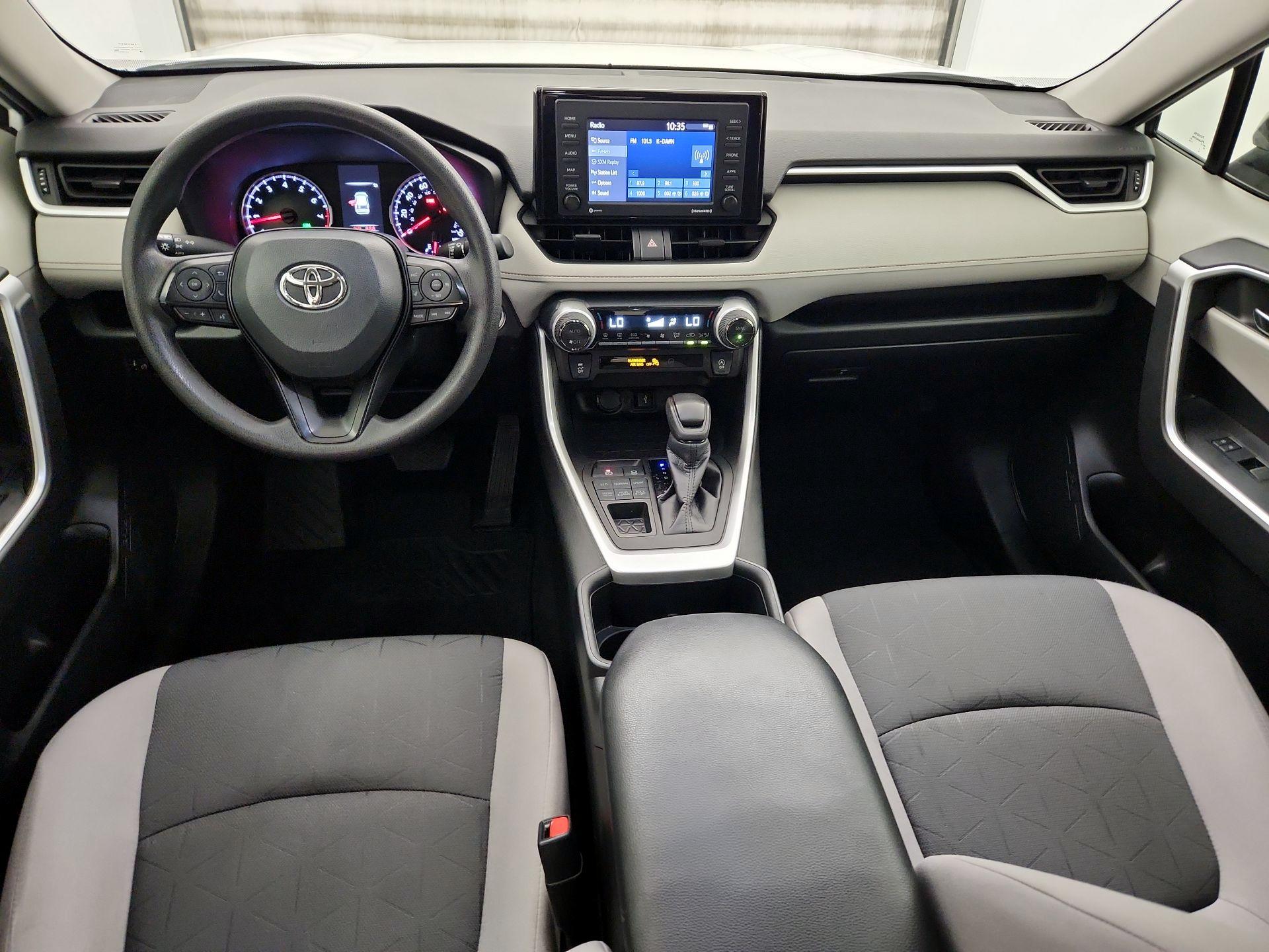 Thumbnail: 2022 Toyota RAV4 - 9