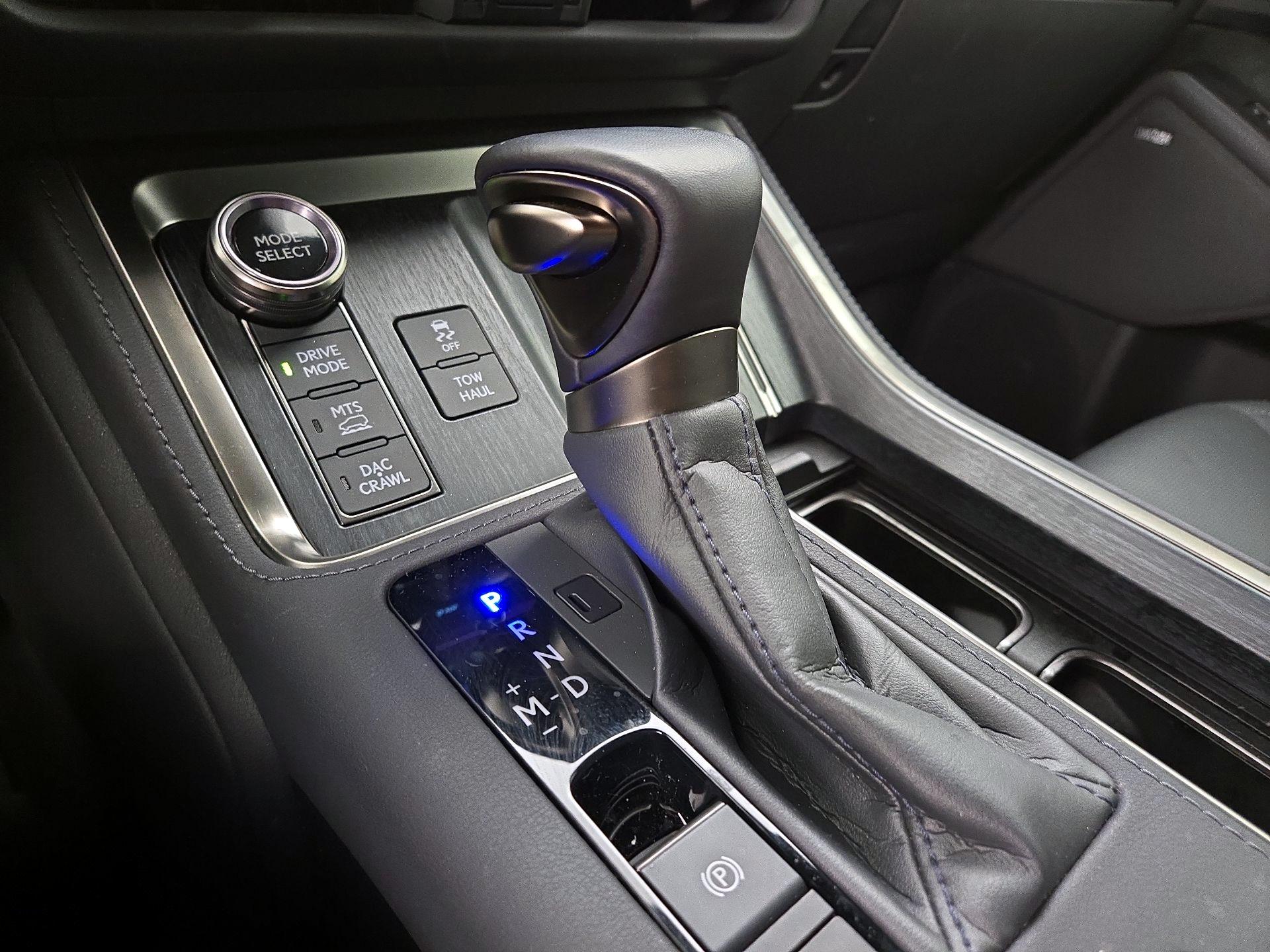 Thumbnail: 2024 Lexus GX - 17