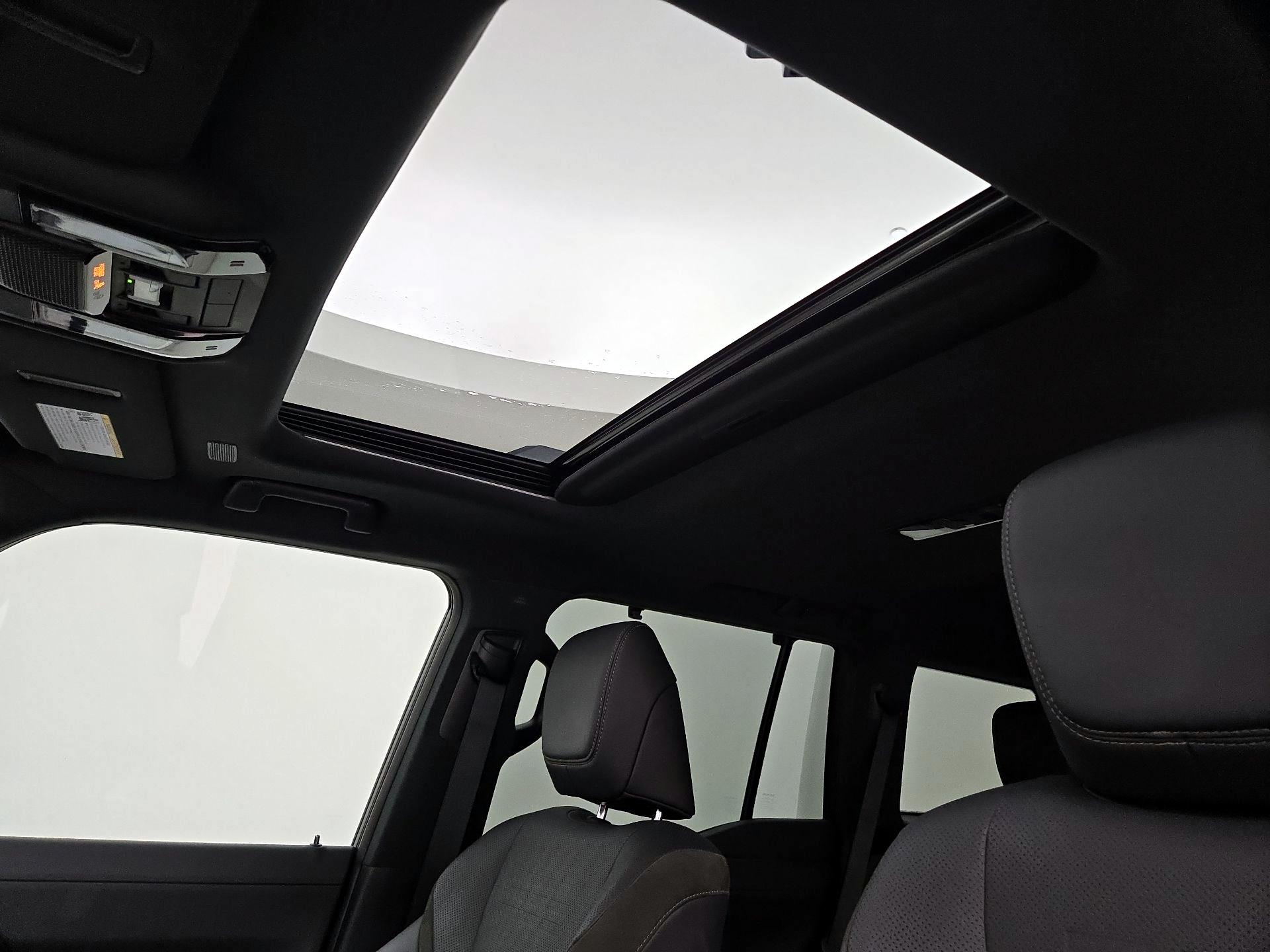 Thumbnail: 2024 Lexus GX - 19