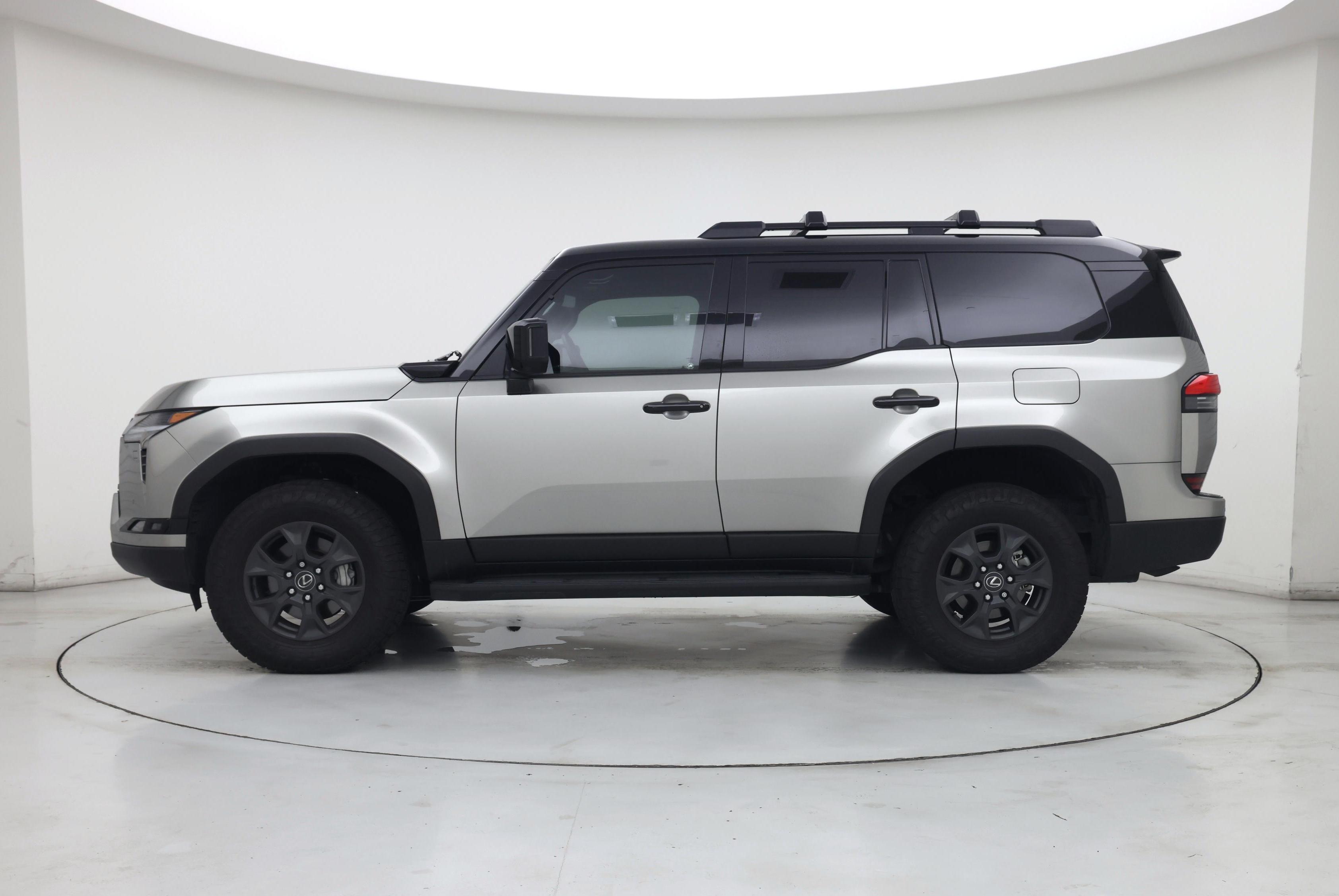 Thumbnail: 2024 Lexus GX - 3