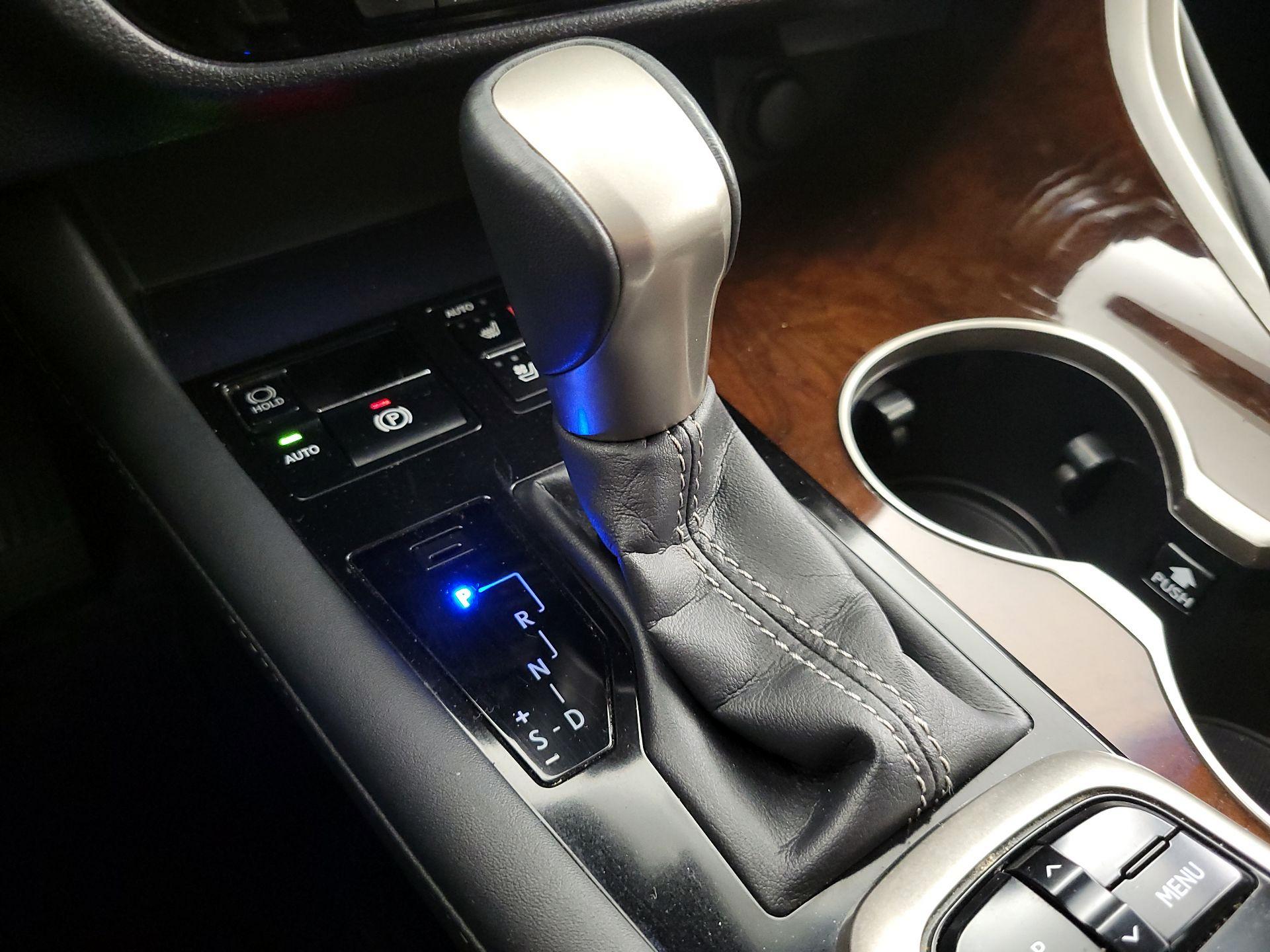 Thumbnail: 2017 Lexus RX - 18