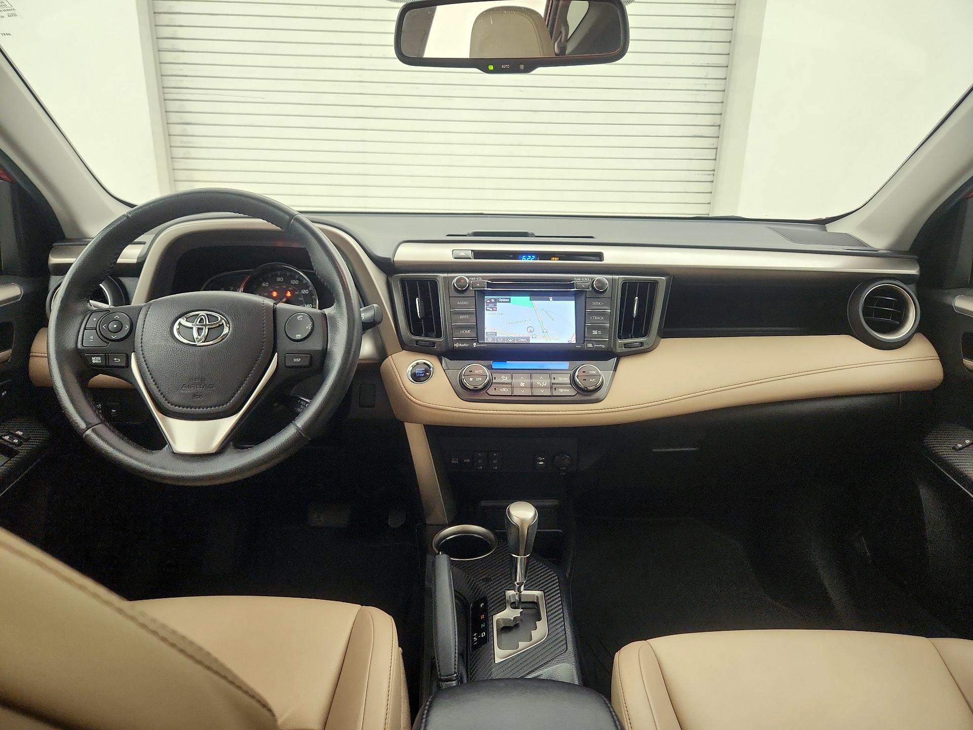 Thumbnail: 2015 Toyota RAV4 - 9