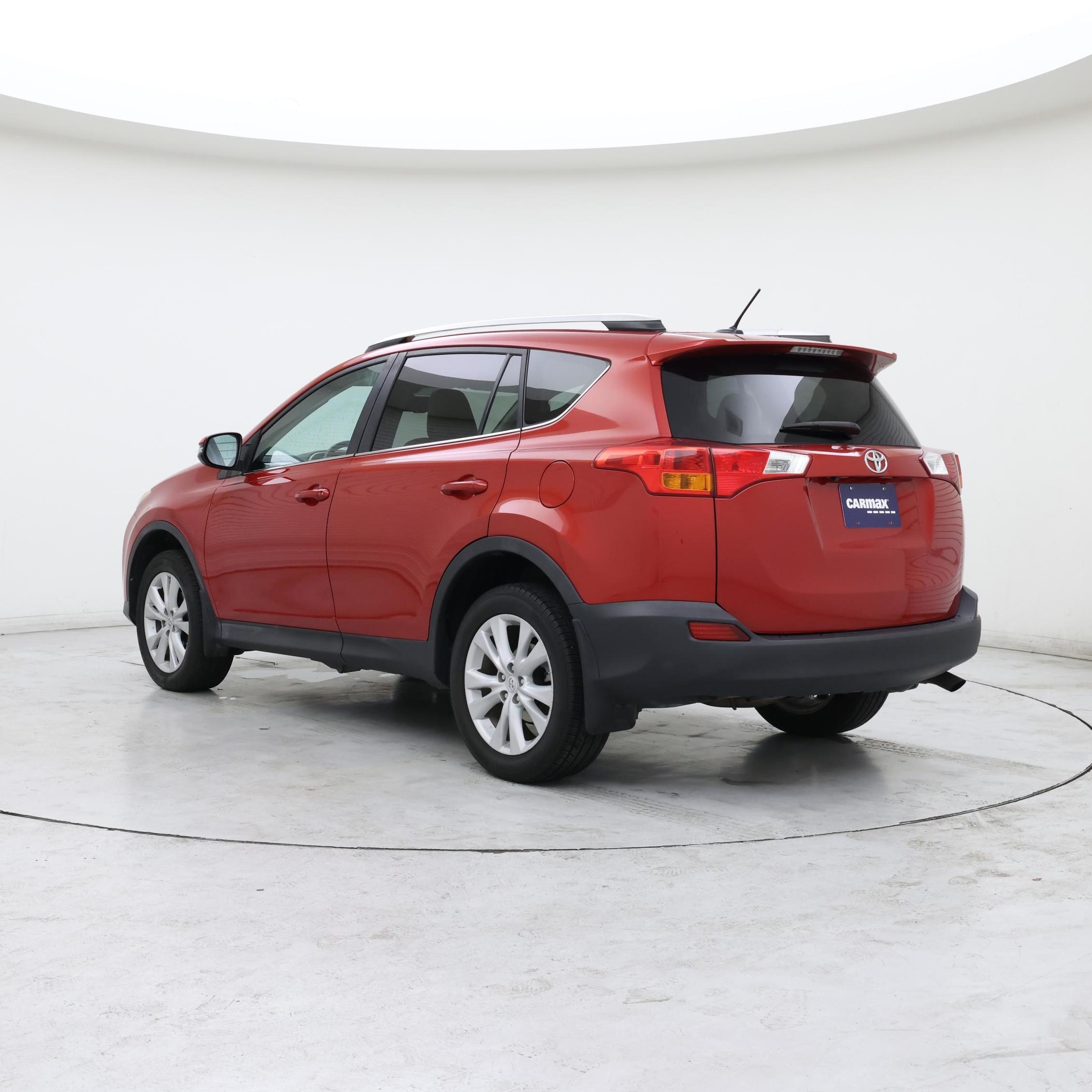 Thumbnail: 2015 Toyota RAV4 - 2