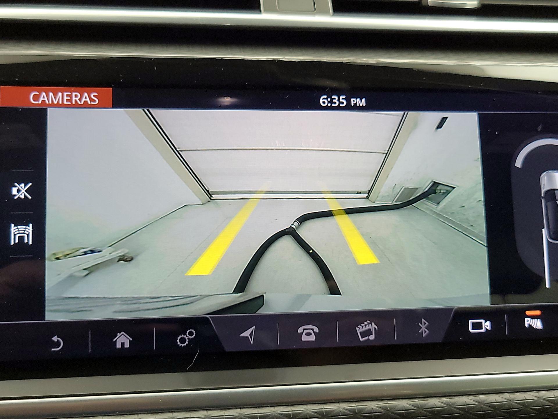 Thumbnail: 2020 Land Rover Range Rover Velar - 15