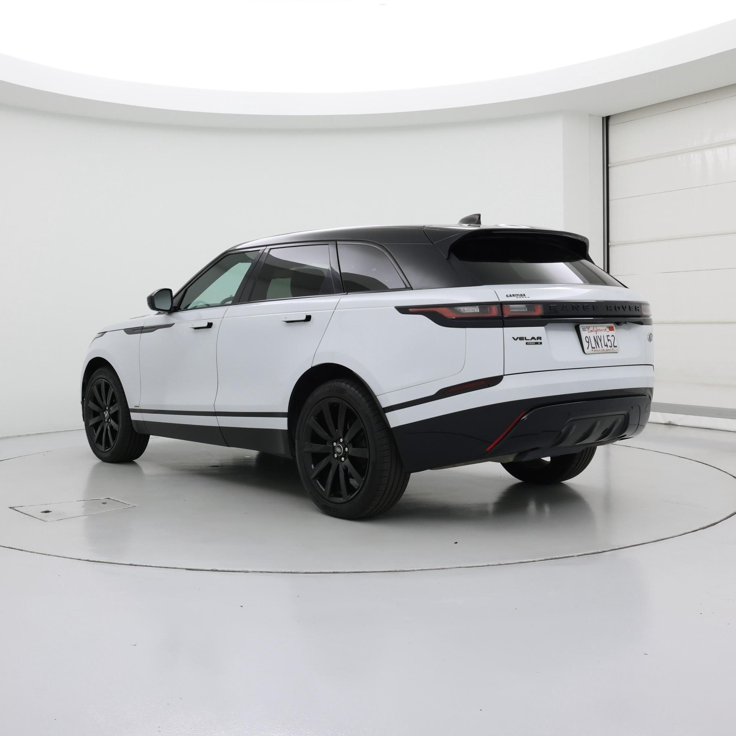Thumbnail: 2020 Land Rover Range Rover Velar - 2