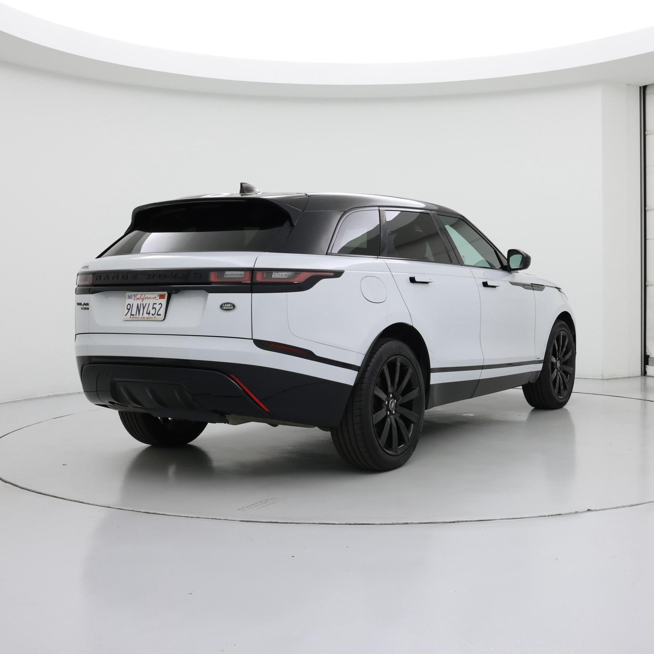 Thumbnail: 2020 Land Rover Range Rover Velar - 8