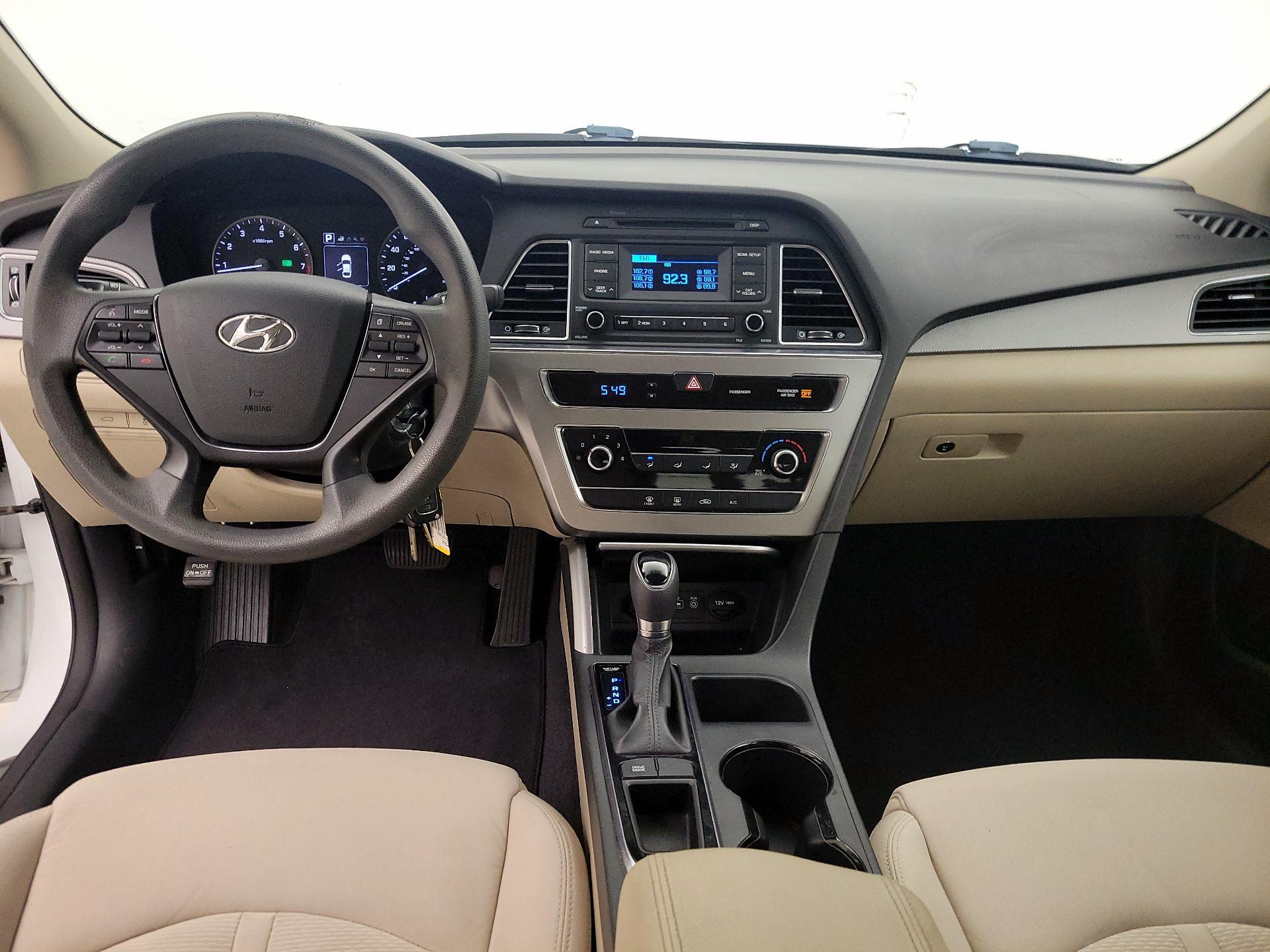 Thumbnail: 2015 Hyundai Sonata - 9