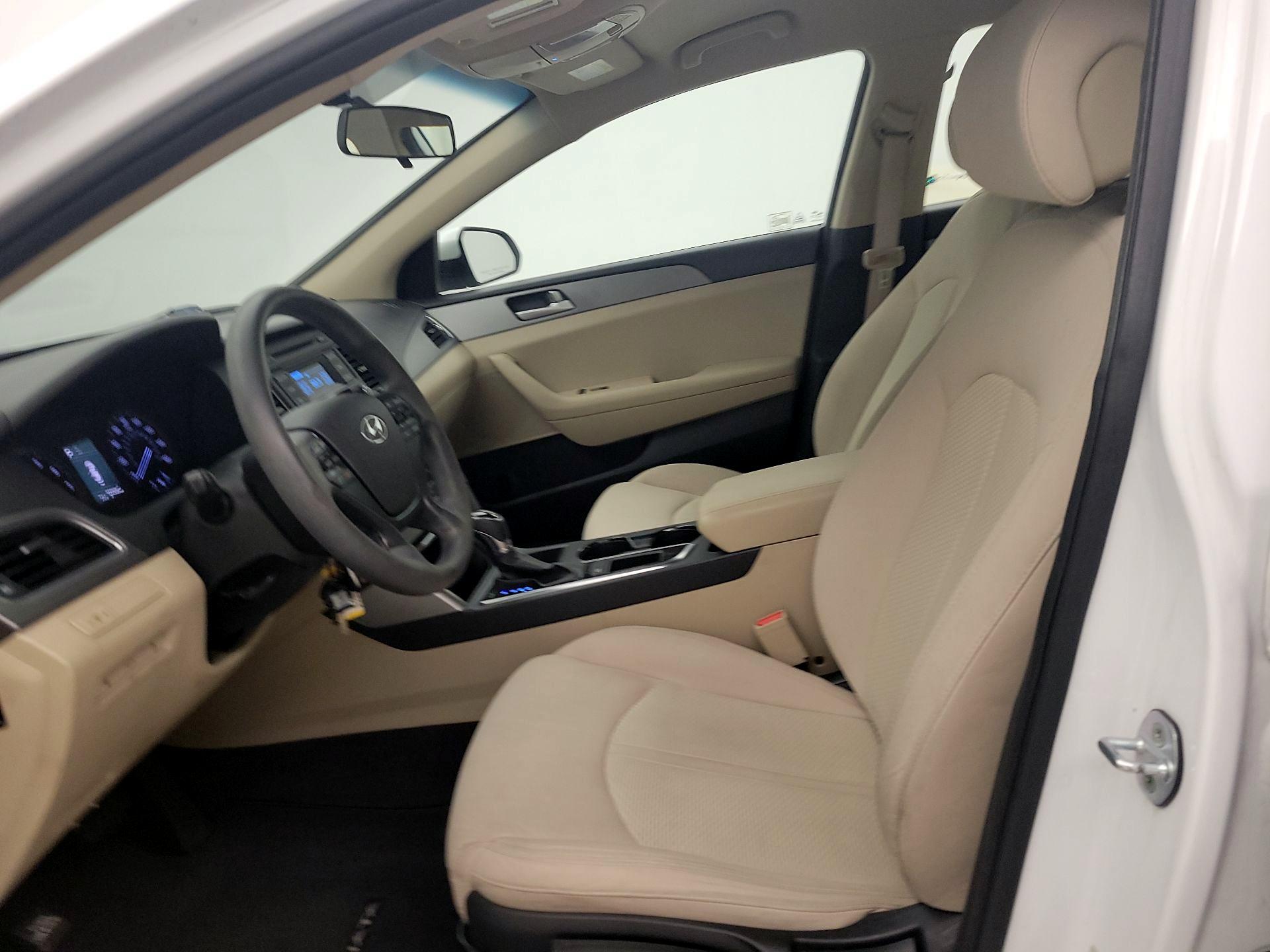 Thumbnail: 2015 Hyundai Sonata - 11