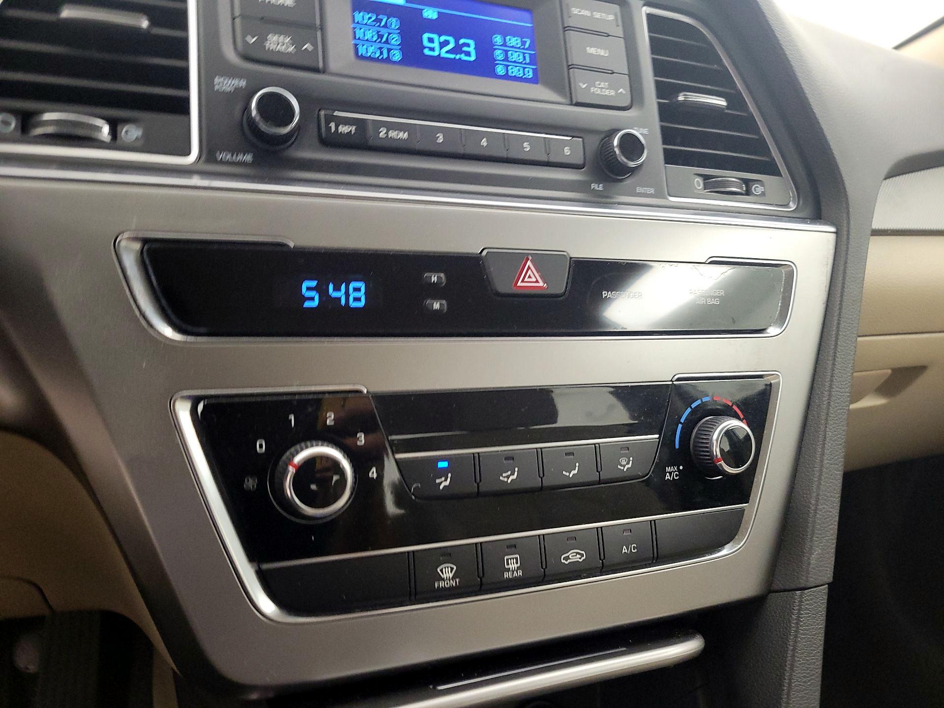 Thumbnail: 2015 Hyundai Sonata - 16