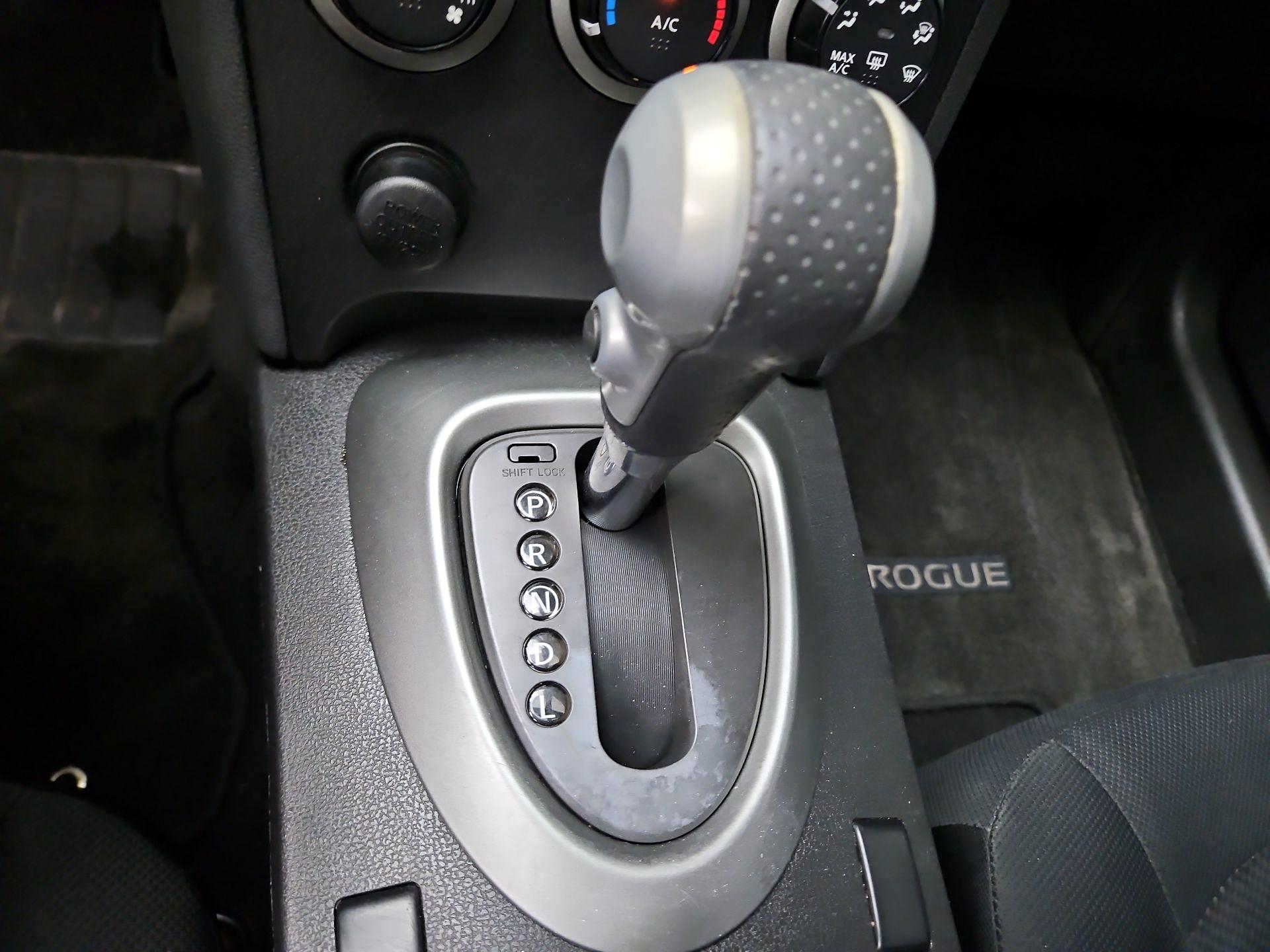 Thumbnail: 2014 Nissan Rogue - 17