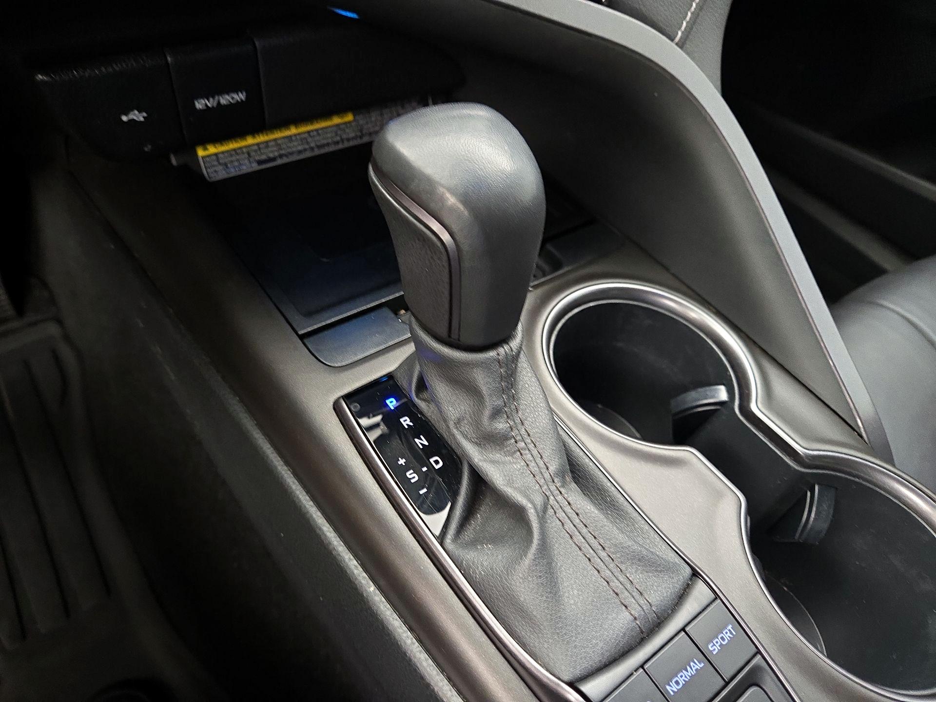 Thumbnail: 2021 Toyota Camry - 17