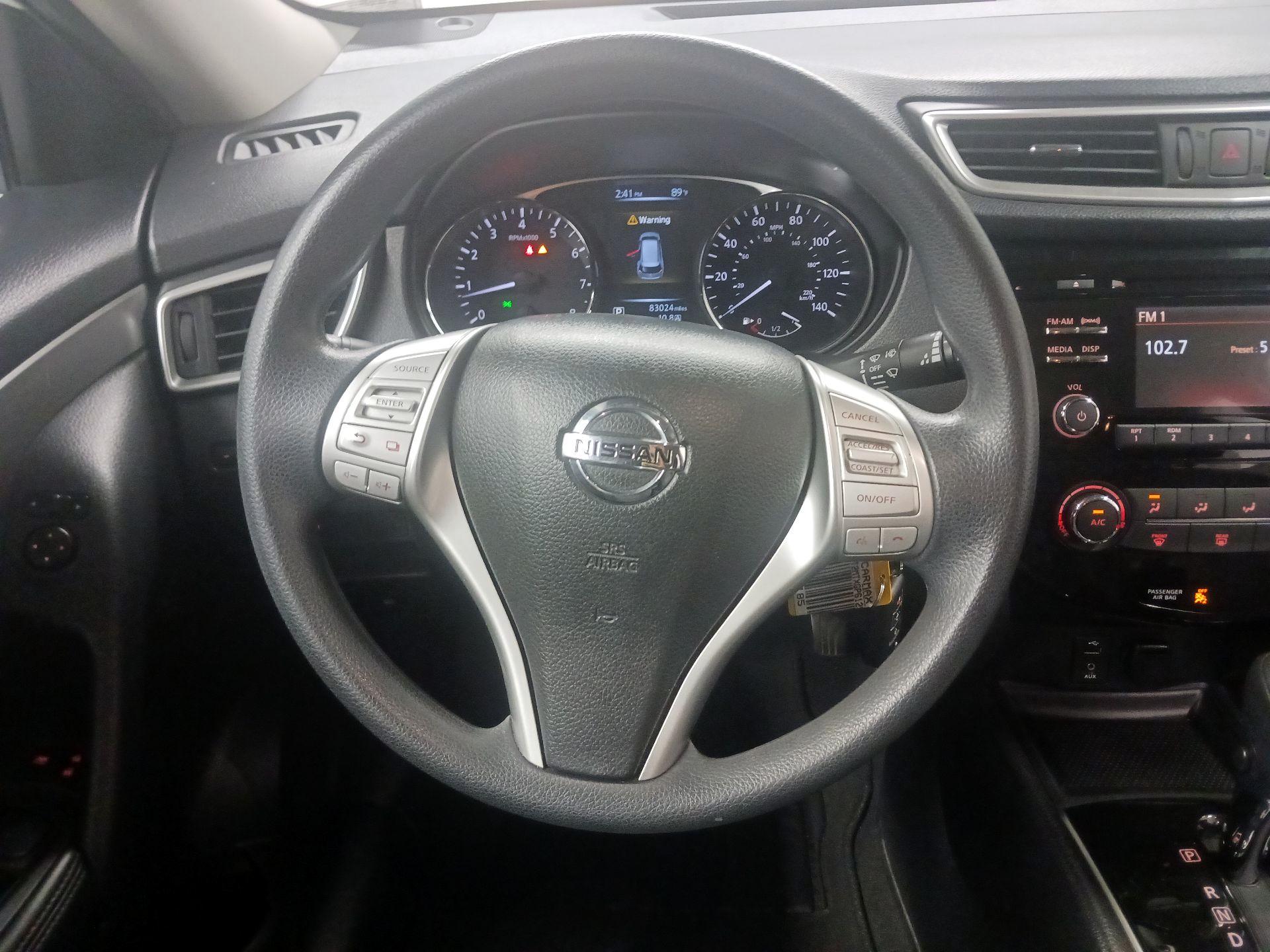 Thumbnail: 2016 Nissan Rogue - 9