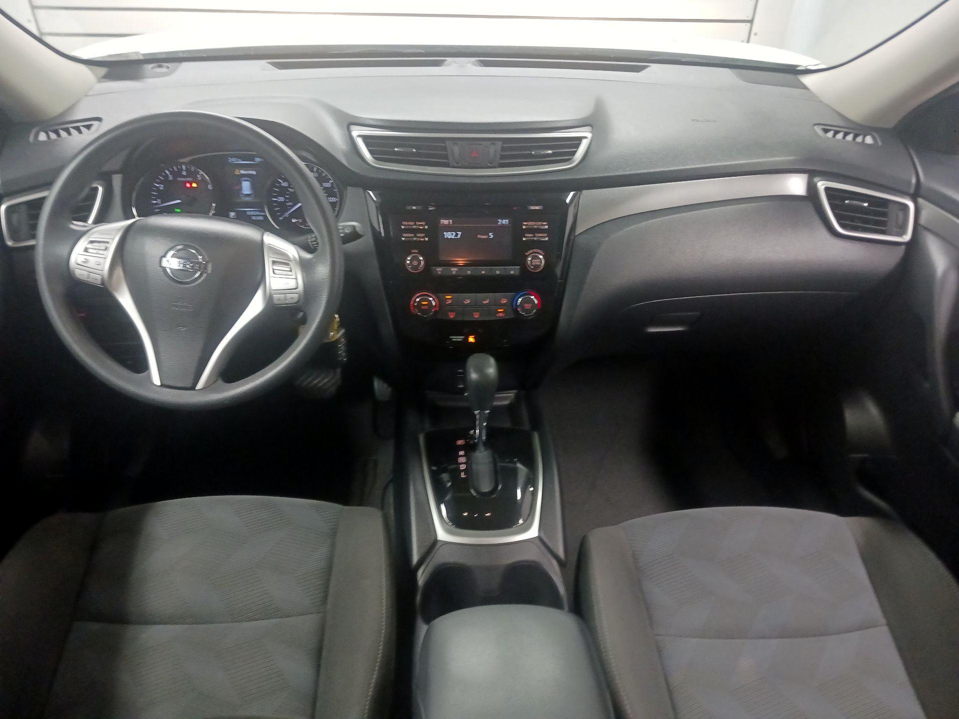 Thumbnail: 2016 Nissan Rogue - 11