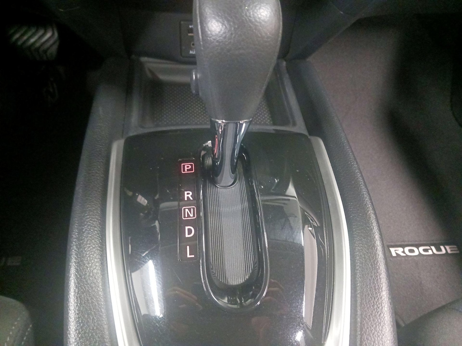 2016 Nissan Rogue S - Photo 18