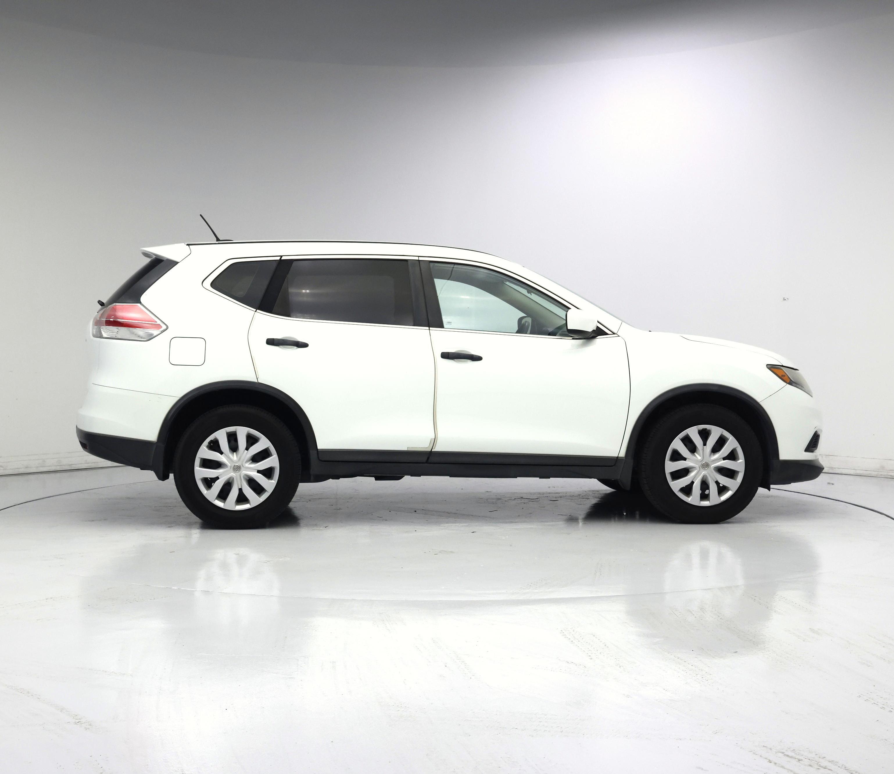 Thumbnail: 2016 Nissan Rogue - 7