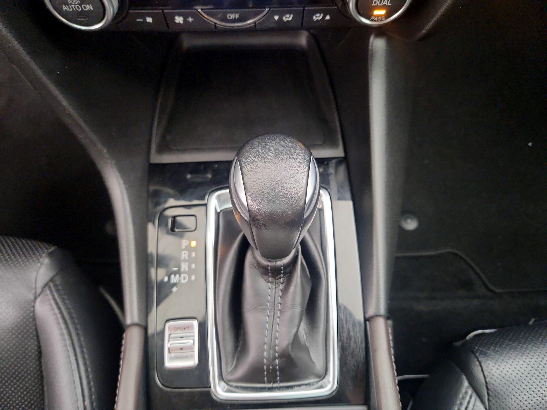 Thumbnail: 2017 Mazda Mazda3 - 18