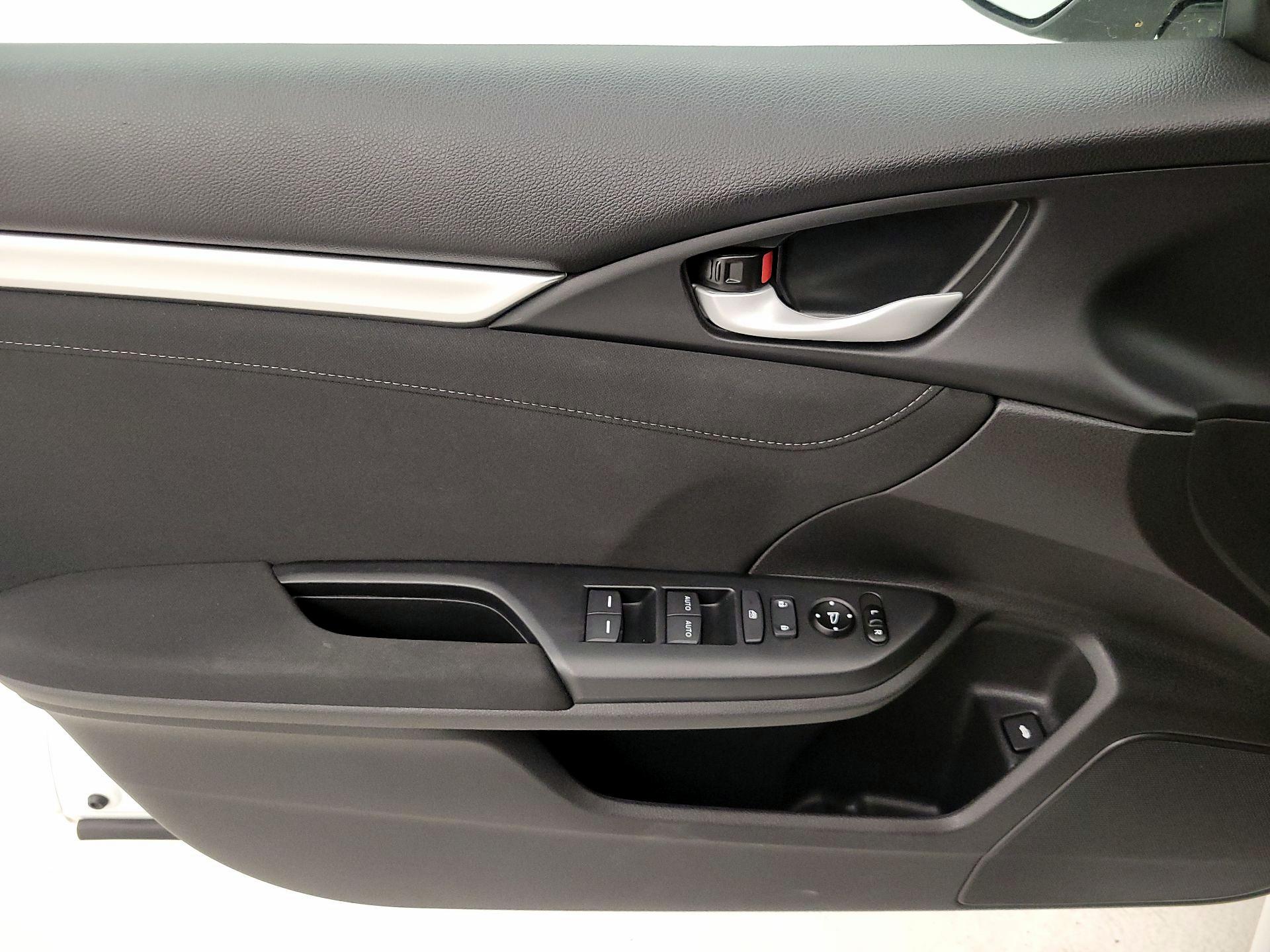Thumbnail: 2020 Honda Civic - 12