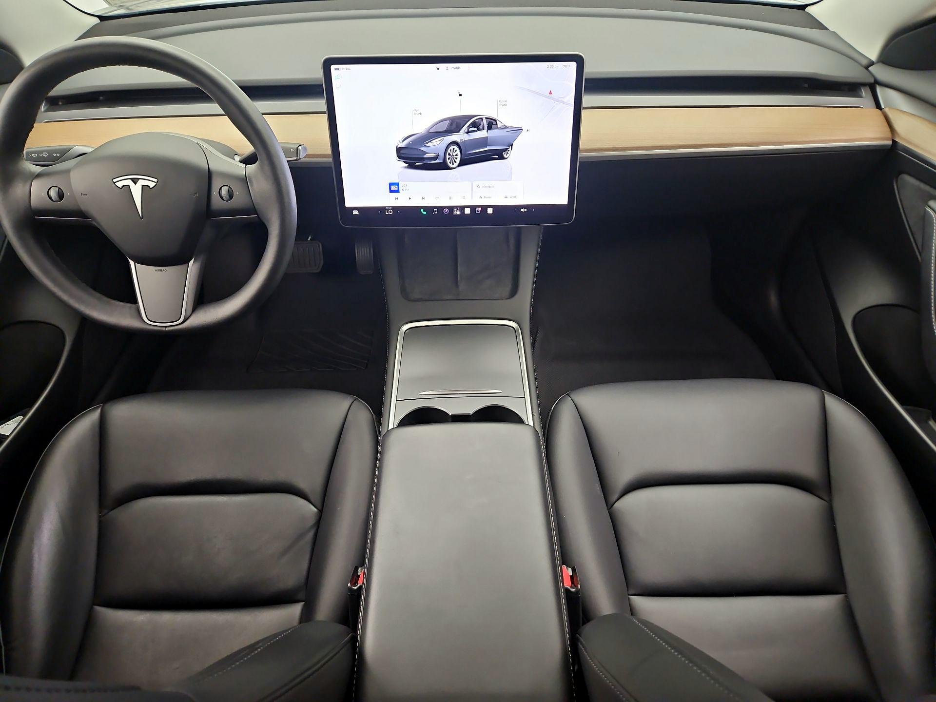 Thumbnail: 2023 Tesla Model 3 - 9