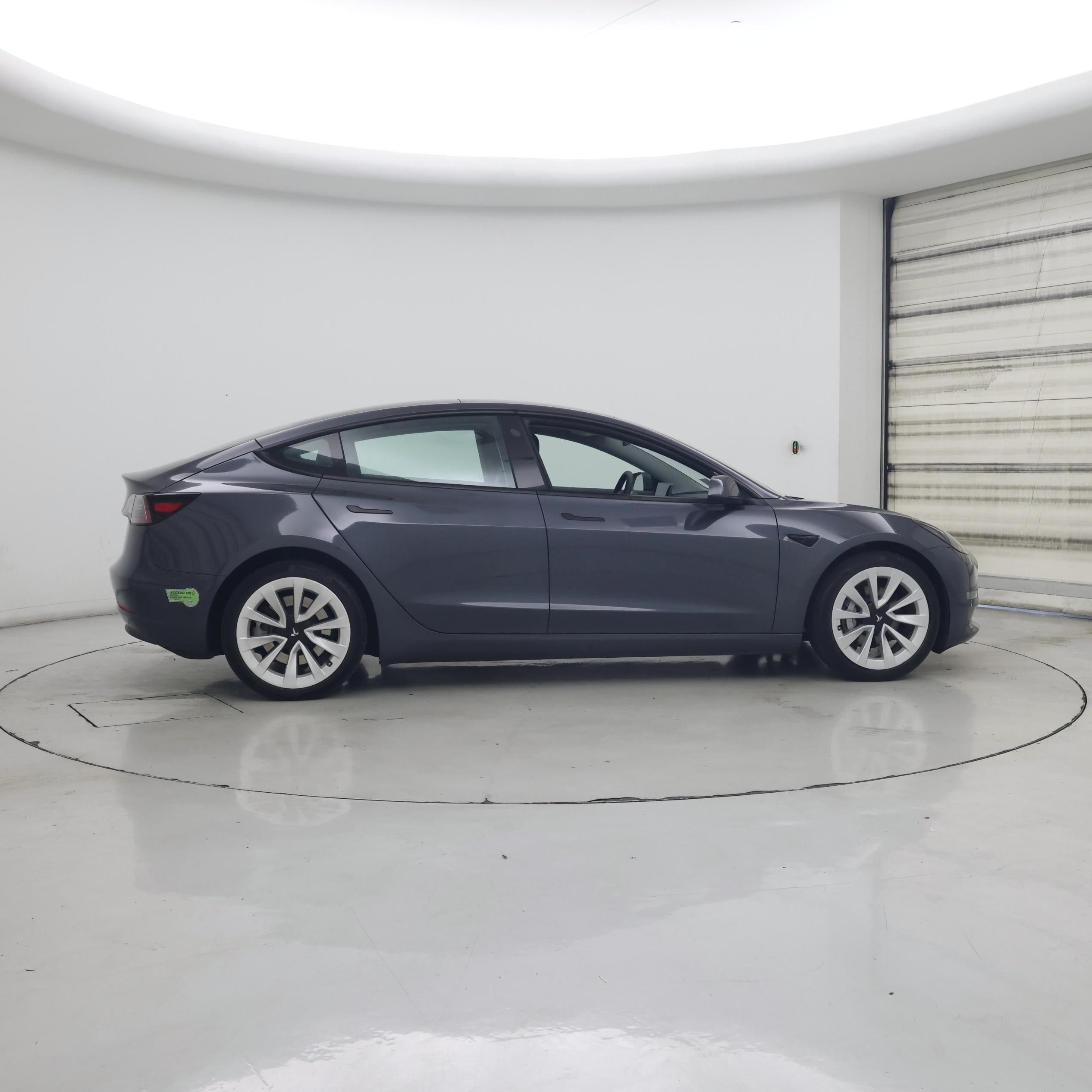 Thumbnail: 2023 Tesla Model 3 - 7