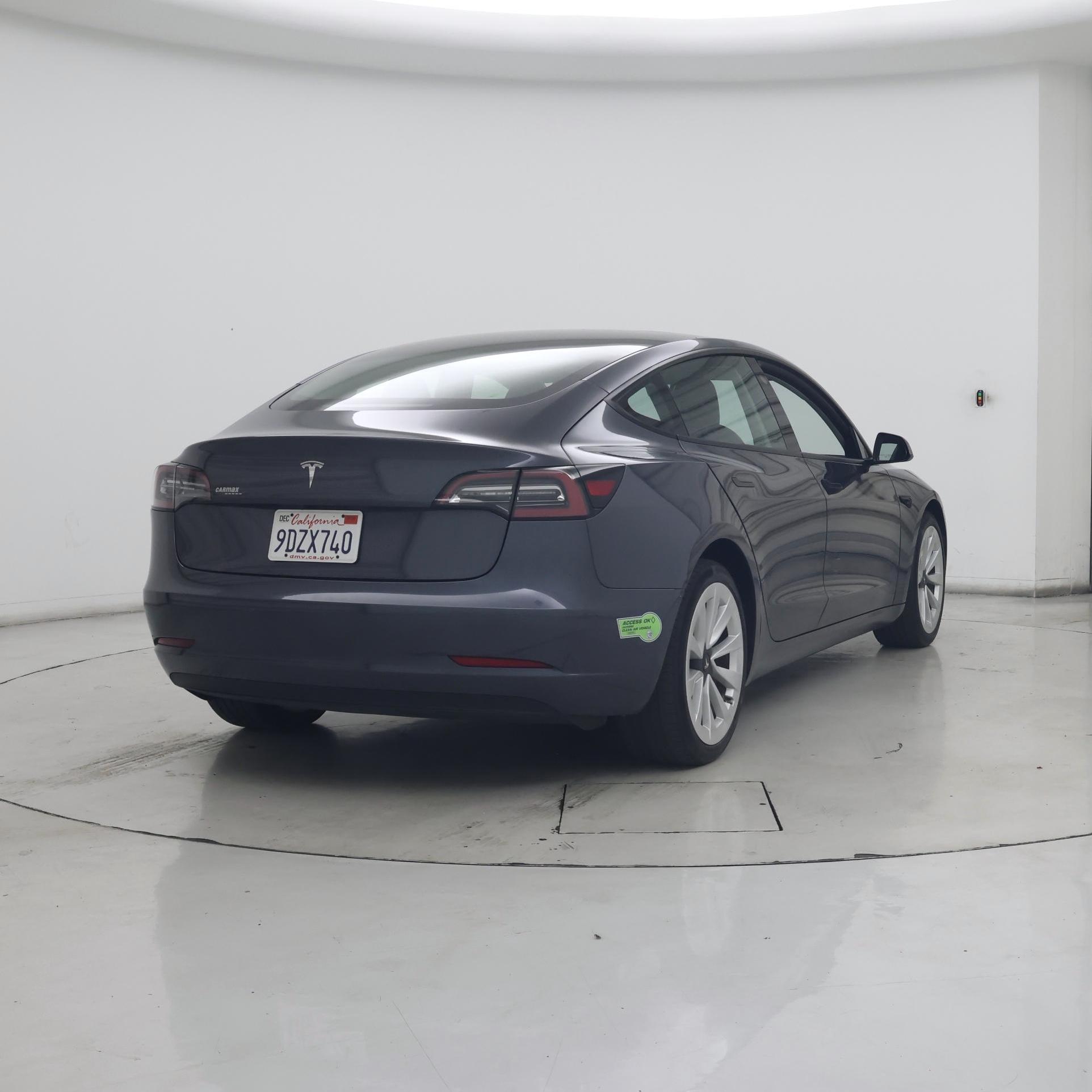 Thumbnail: 2023 Tesla Model 3 - 8