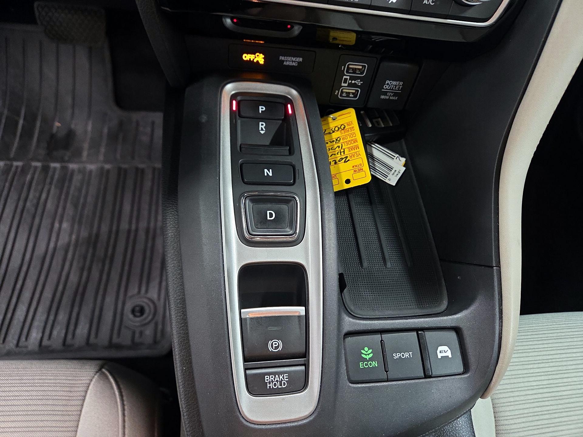 Thumbnail: 2021 Honda Insight - 17
